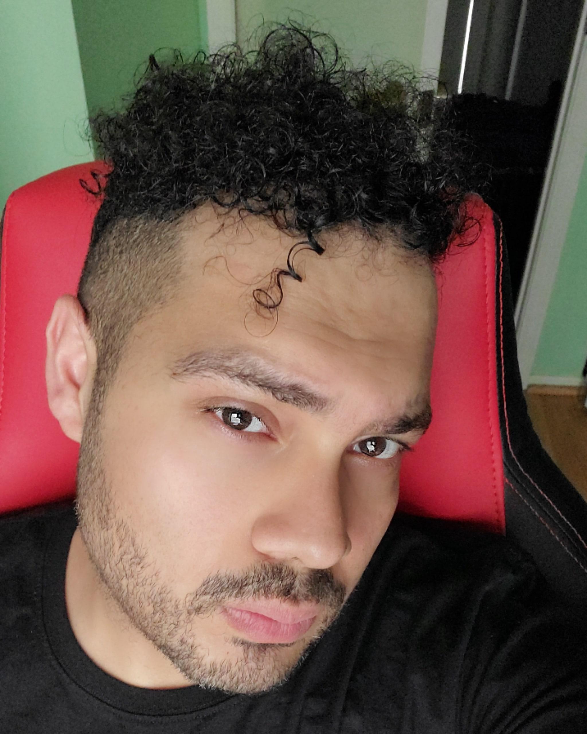 actor Kyrillos Saber large photo