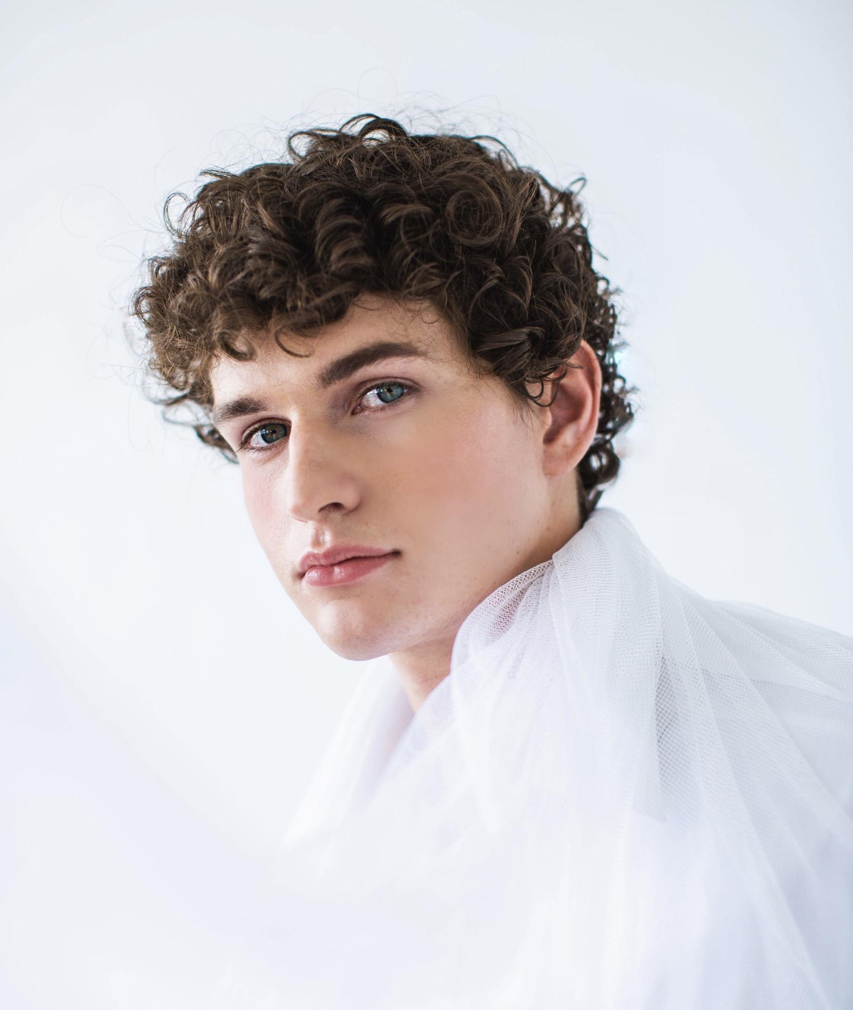 actor Caleb Lowell large photo