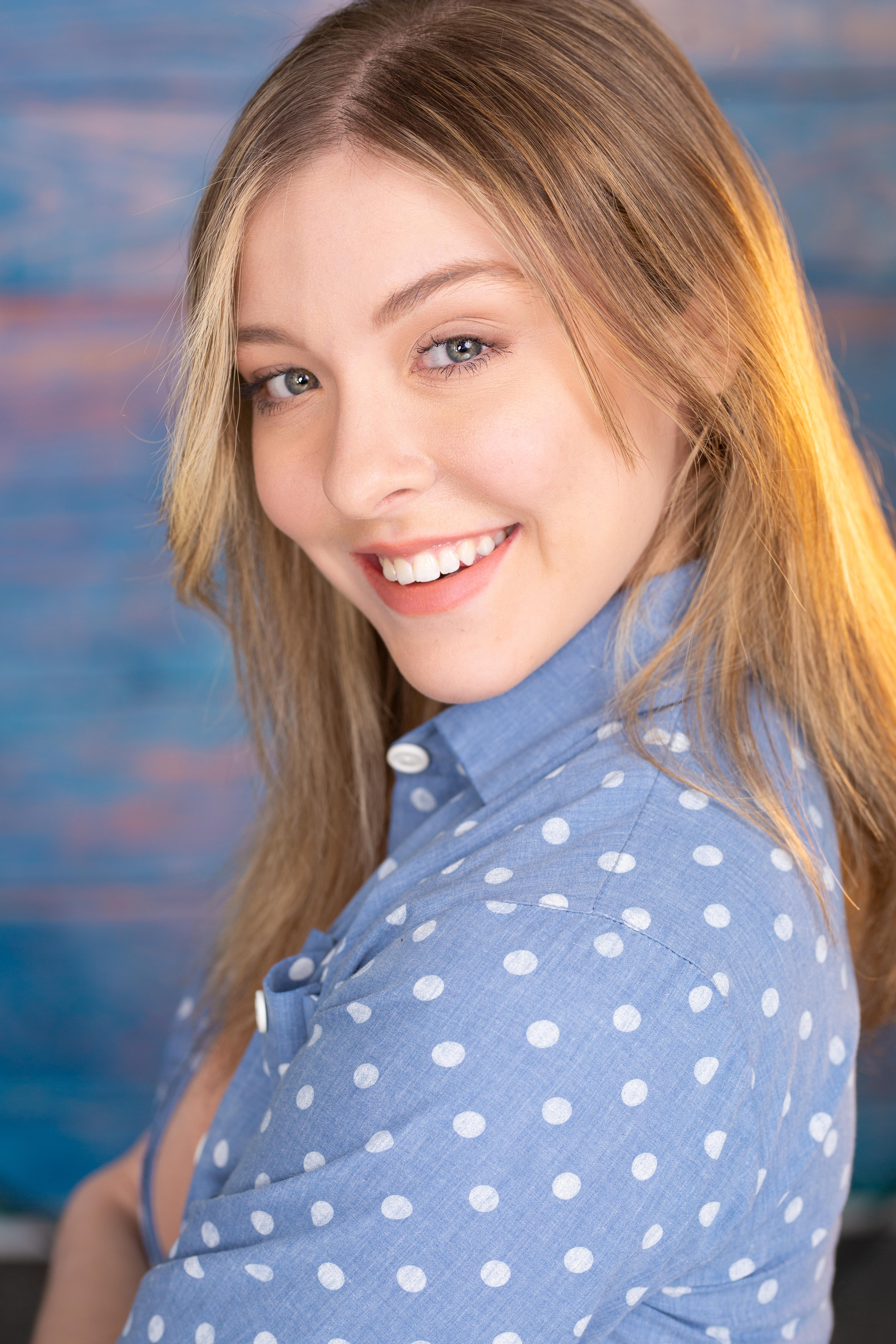 actor Emmalee Parker large photo