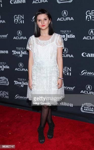 actor Isabella Gutierrez large photo