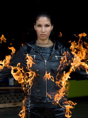 actor Crystal Santos large photo