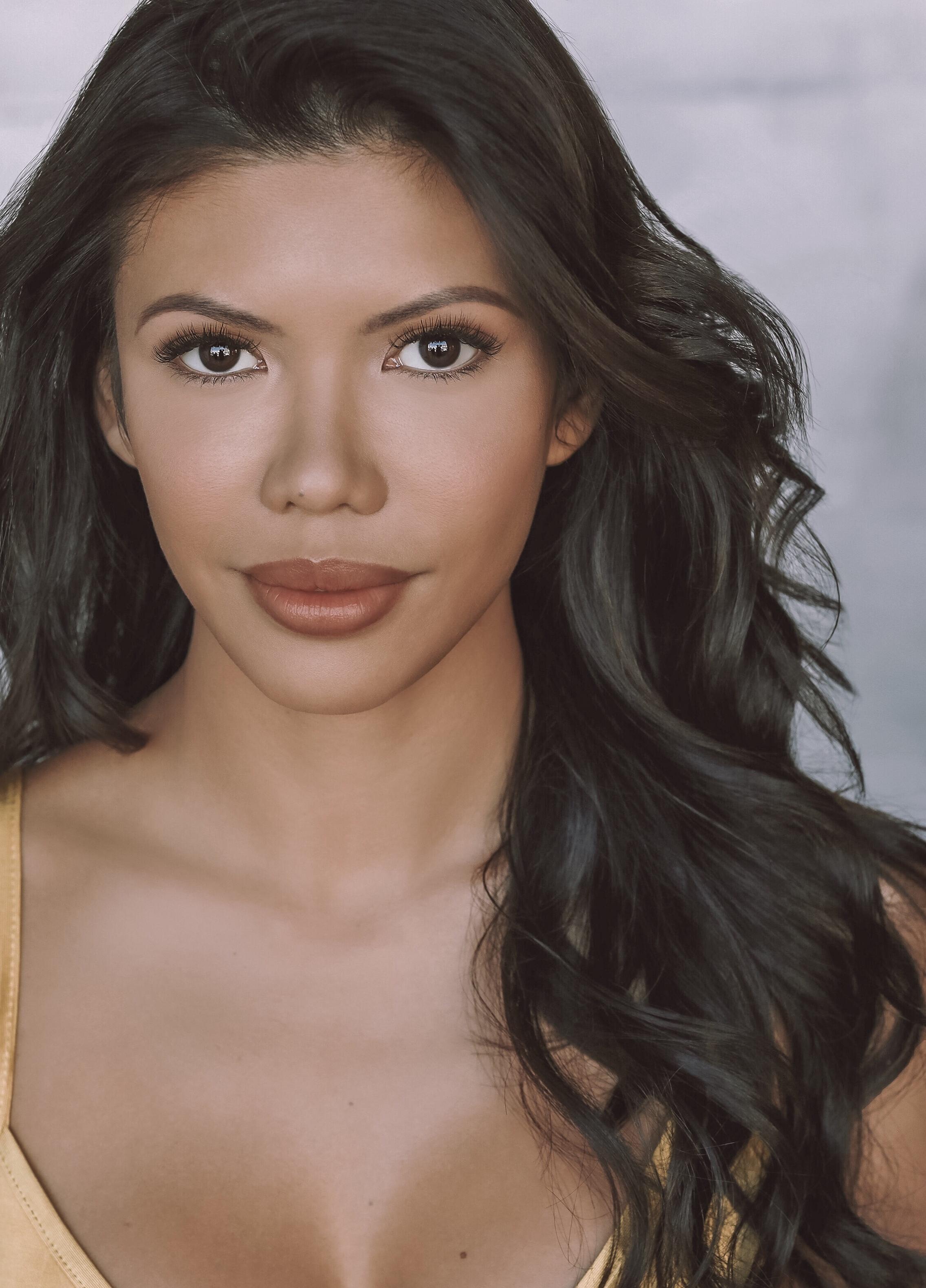 actor Tiffany Panhilason large photo