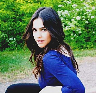 actor Katherine Cleland large photo