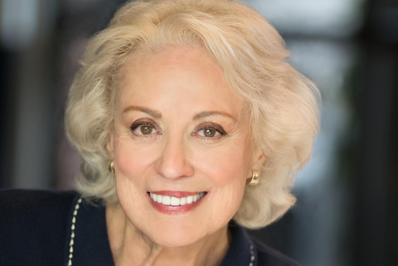 actor Kate Sanford large photo