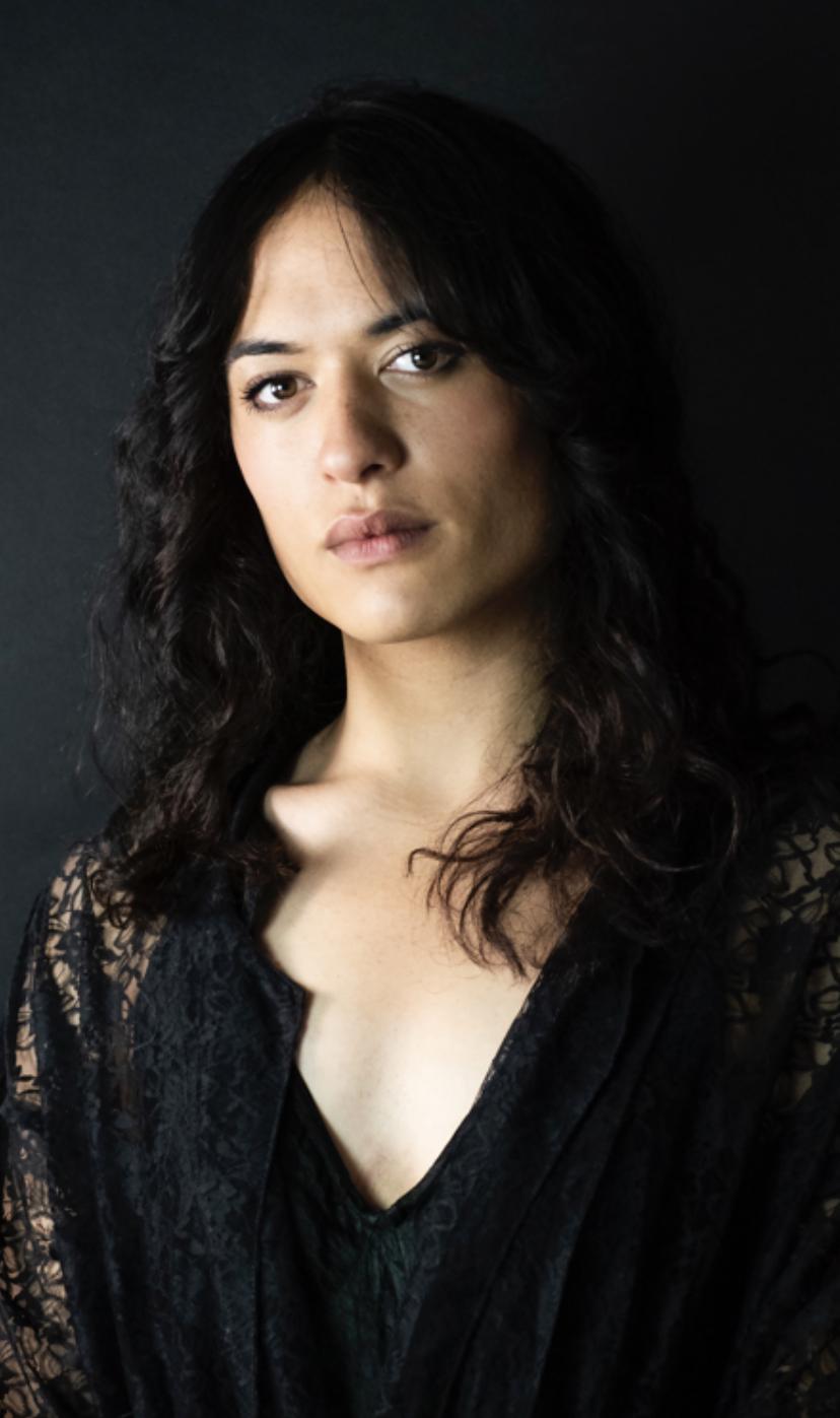 actor Awa Puna large photo