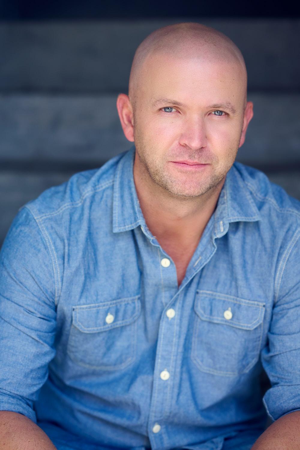 actor Lloyd Bissell large photo