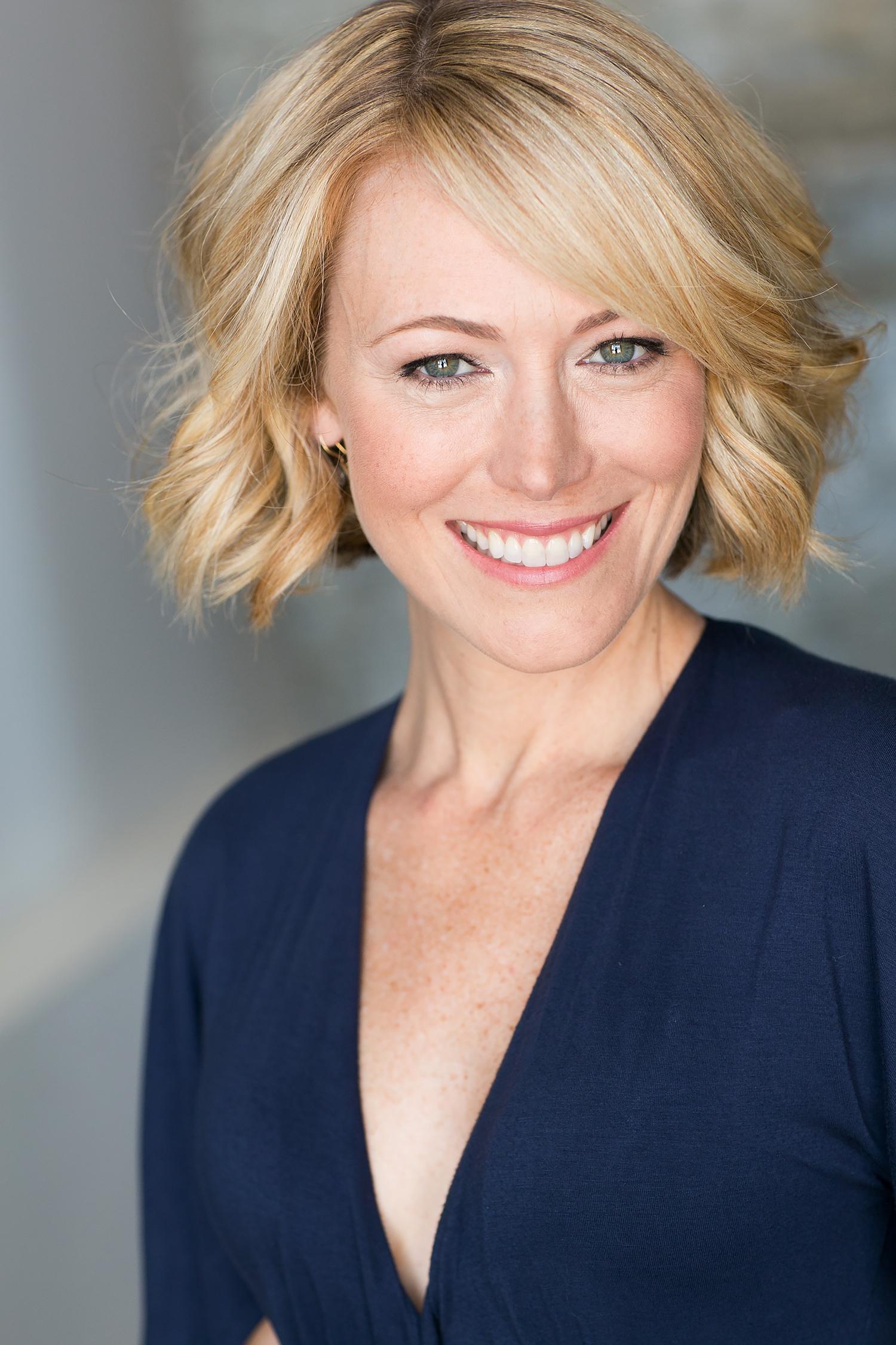 actor Caroline Rich large photo