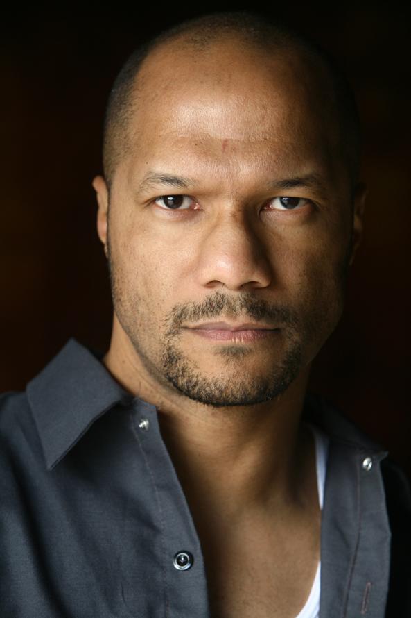 actor Javier Calderon large photo