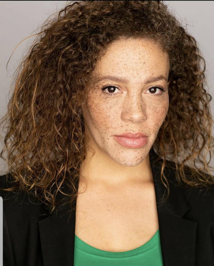 actor Yasmine Abriel large photo