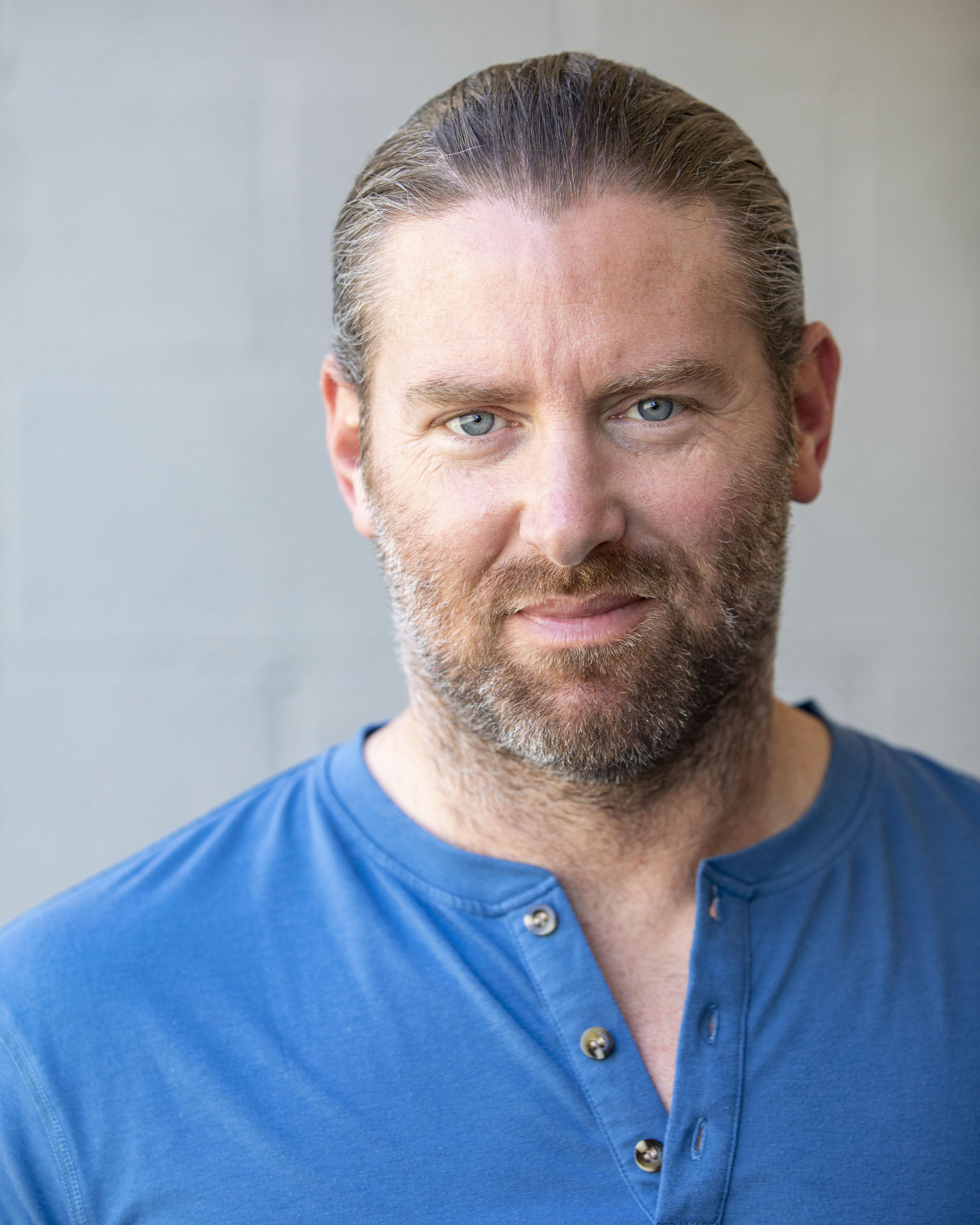 actor Ben Kientz large photo