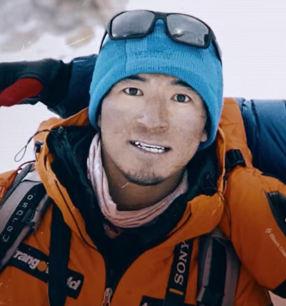 actor Galjen Sherpa large photo