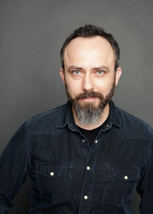 actor Robin Zamora large photo