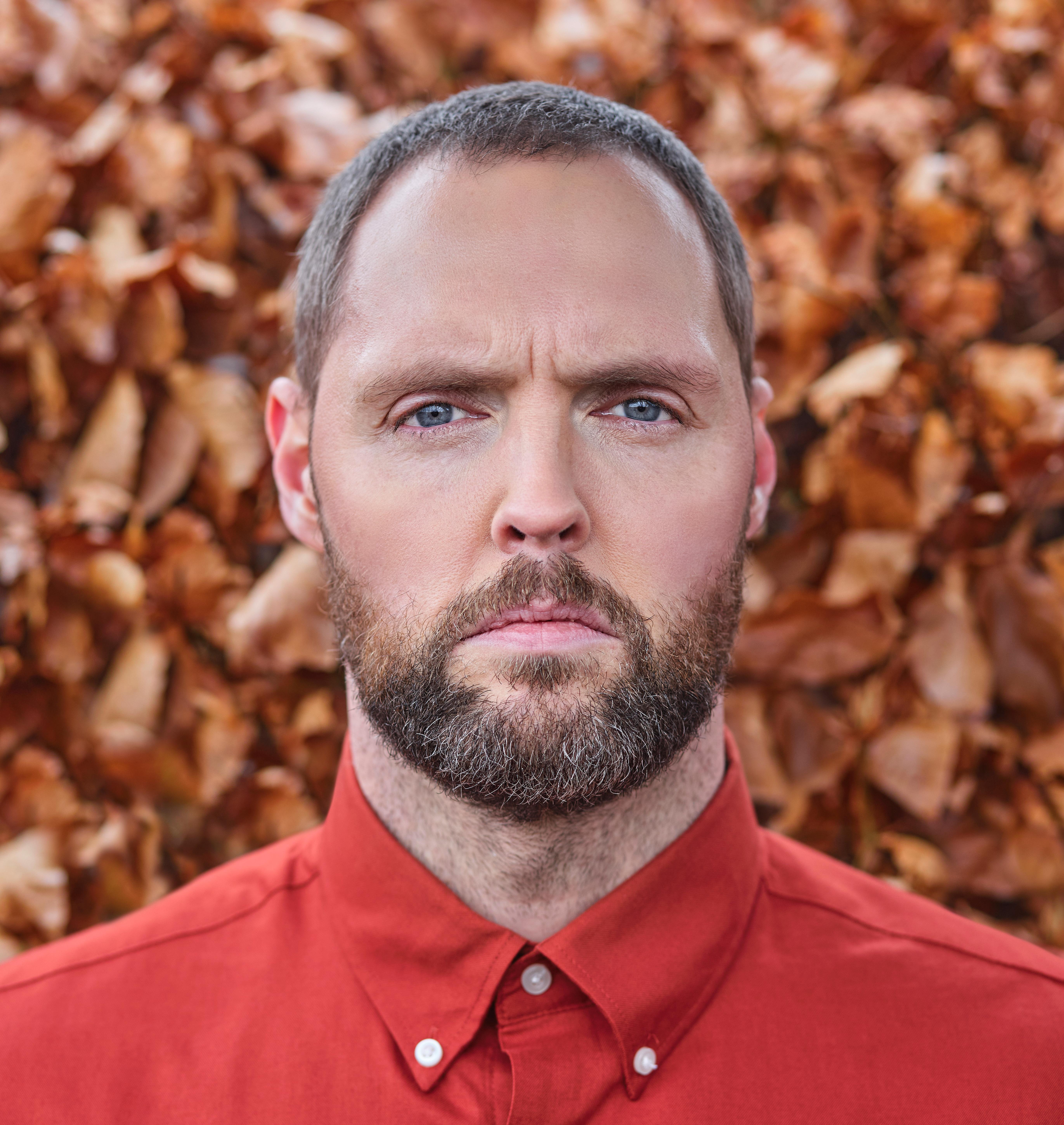 actor Gareth Morrison large photo