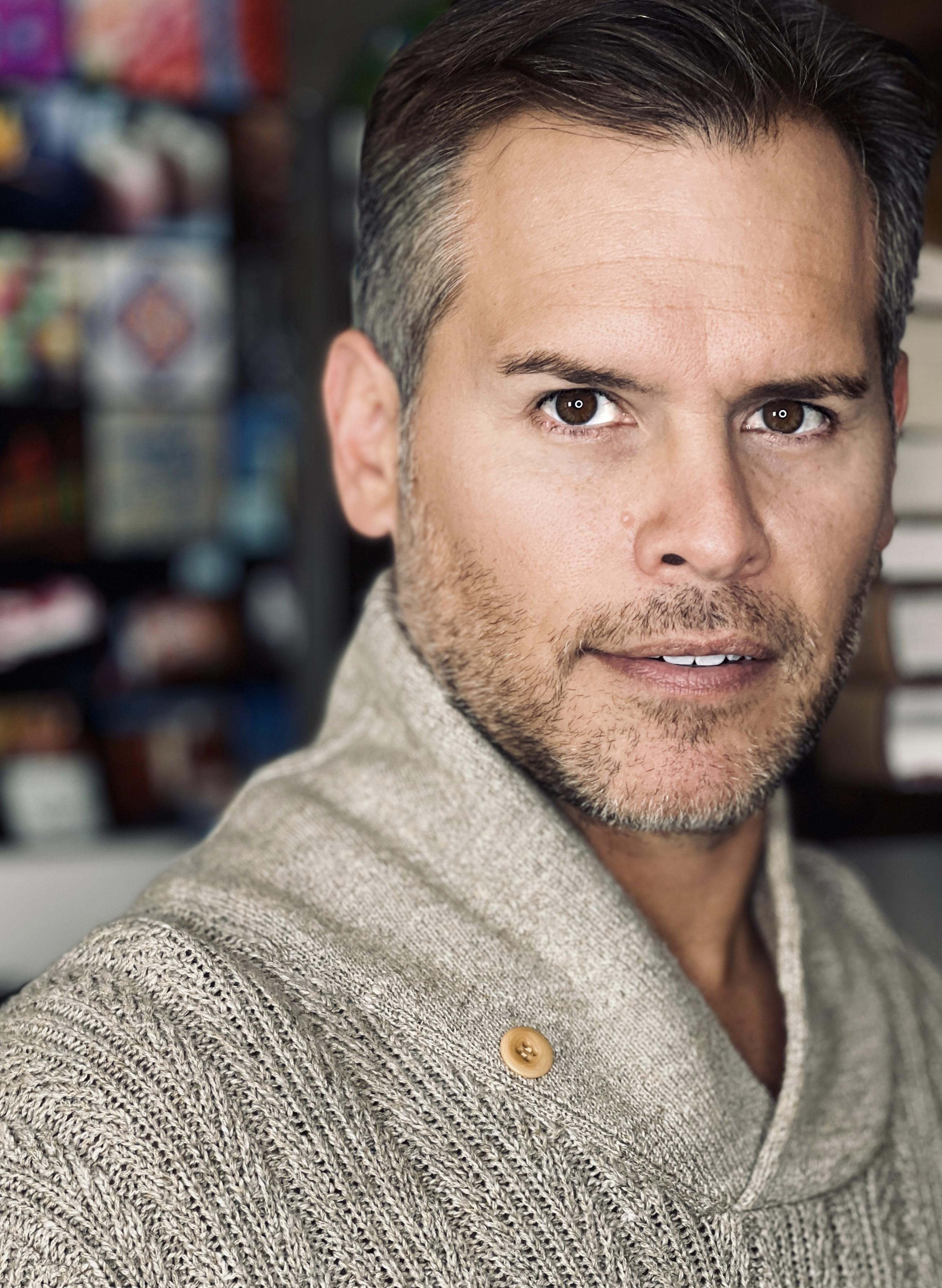 actor Gus Klein large photo