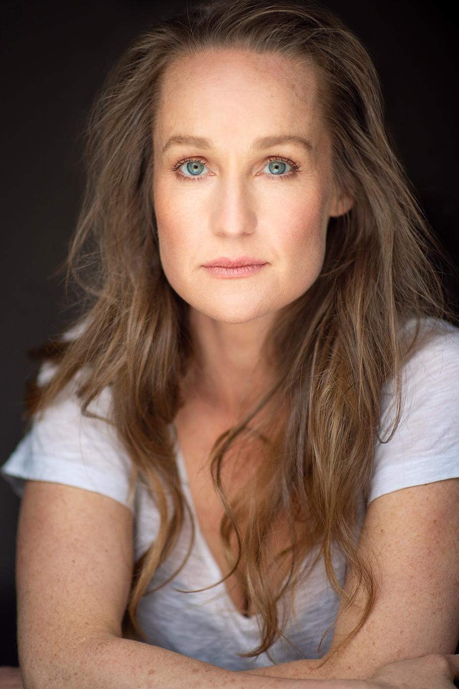 actor Edwina Wren large photo