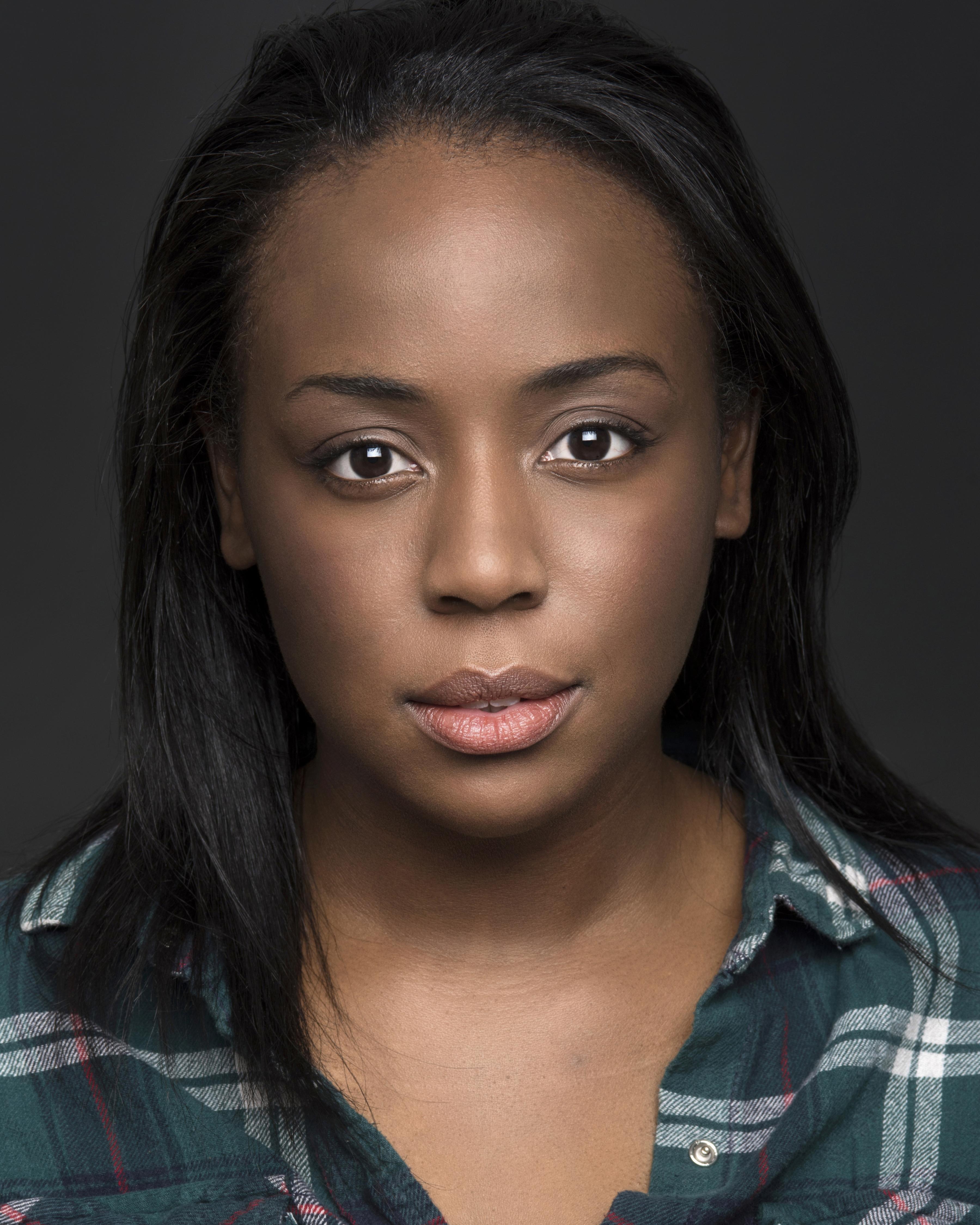 actor Adei Bundy large photo