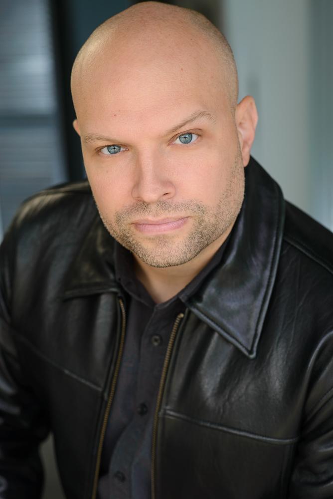 actor Kevin Winn large photo