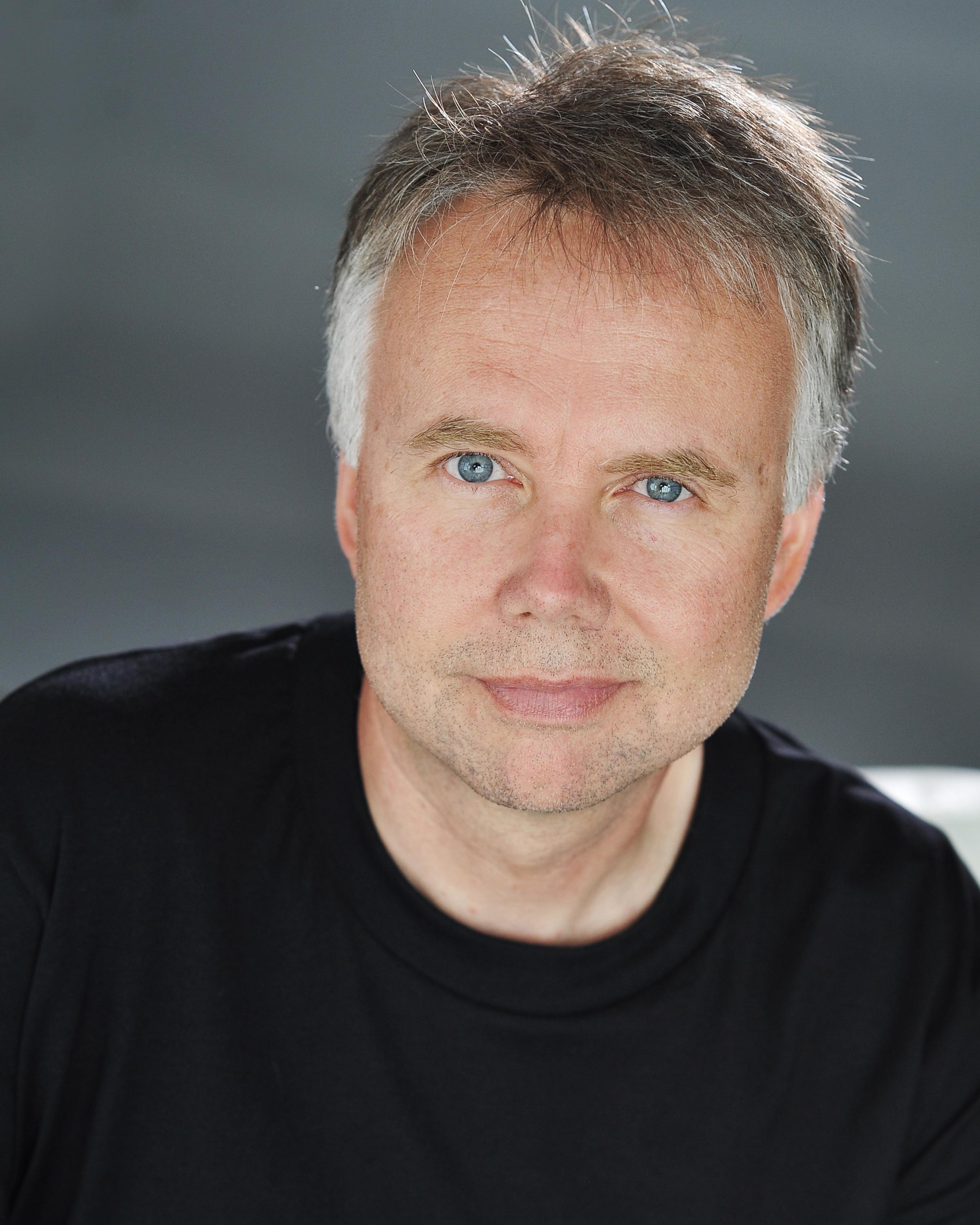 actor Ross Munro large photo