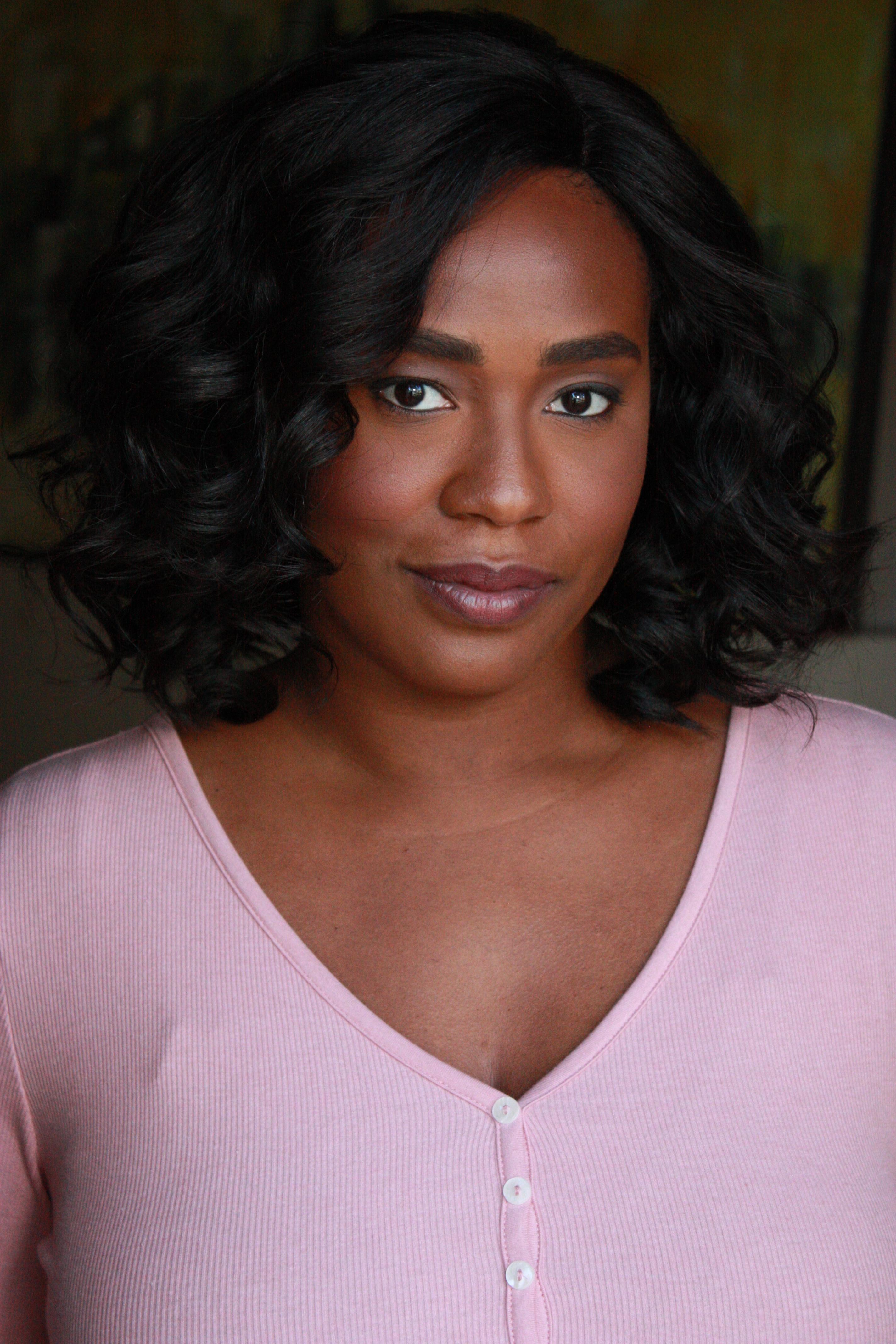 actor Michelle Elaine large photo