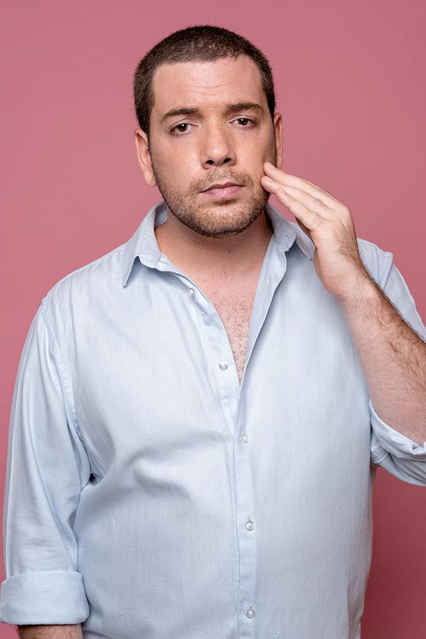 actor Víctor Castilla large photo