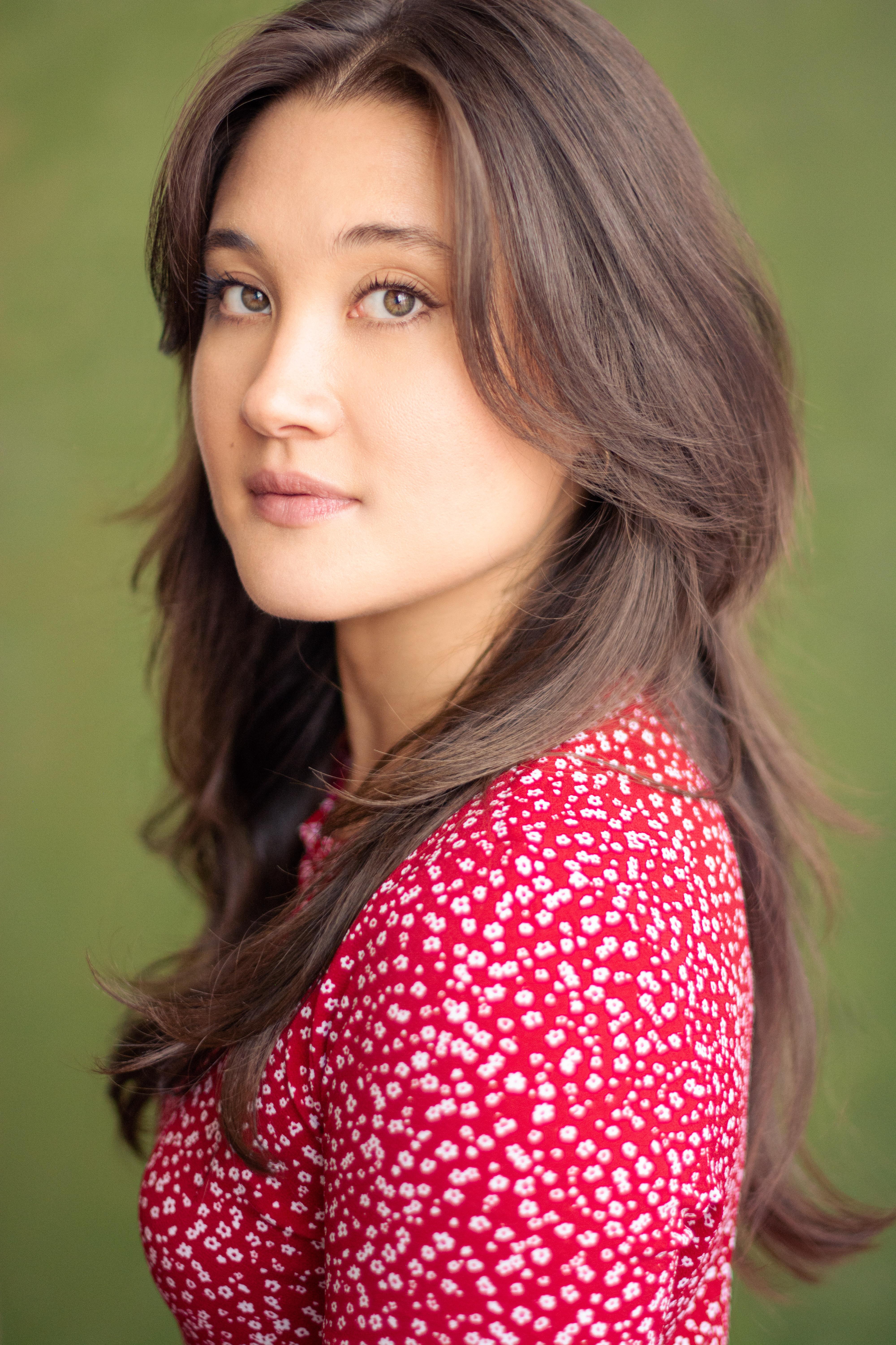 actor Erika Daly large photo