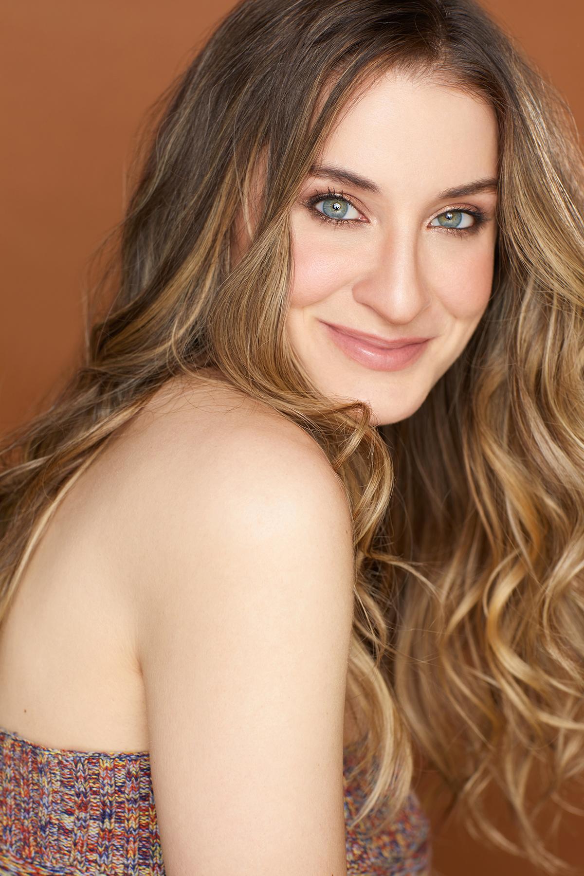 actor Nicole Travolta large photo