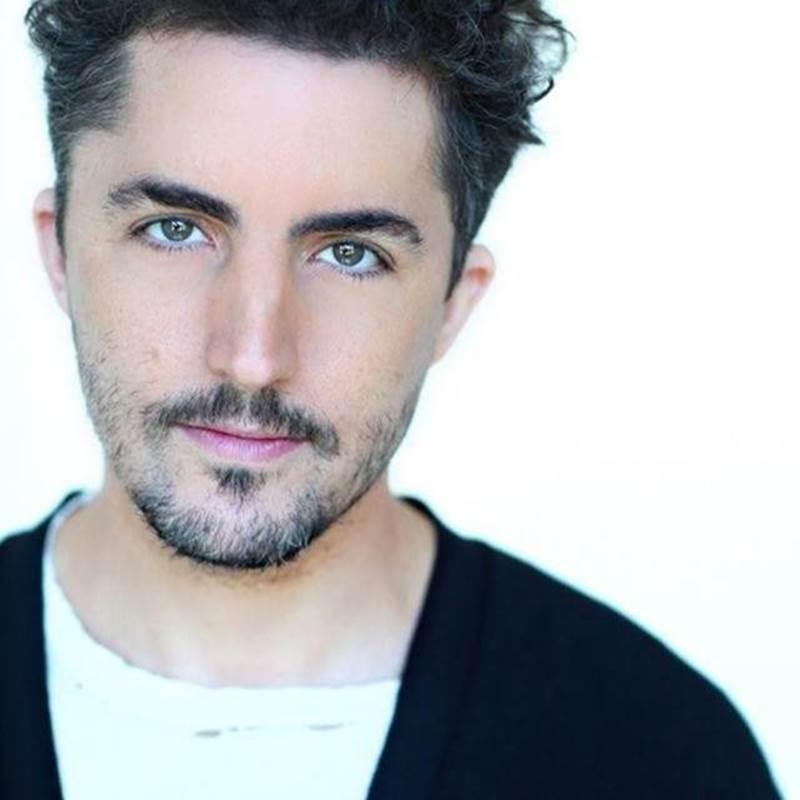 actor Mat Devine large photo