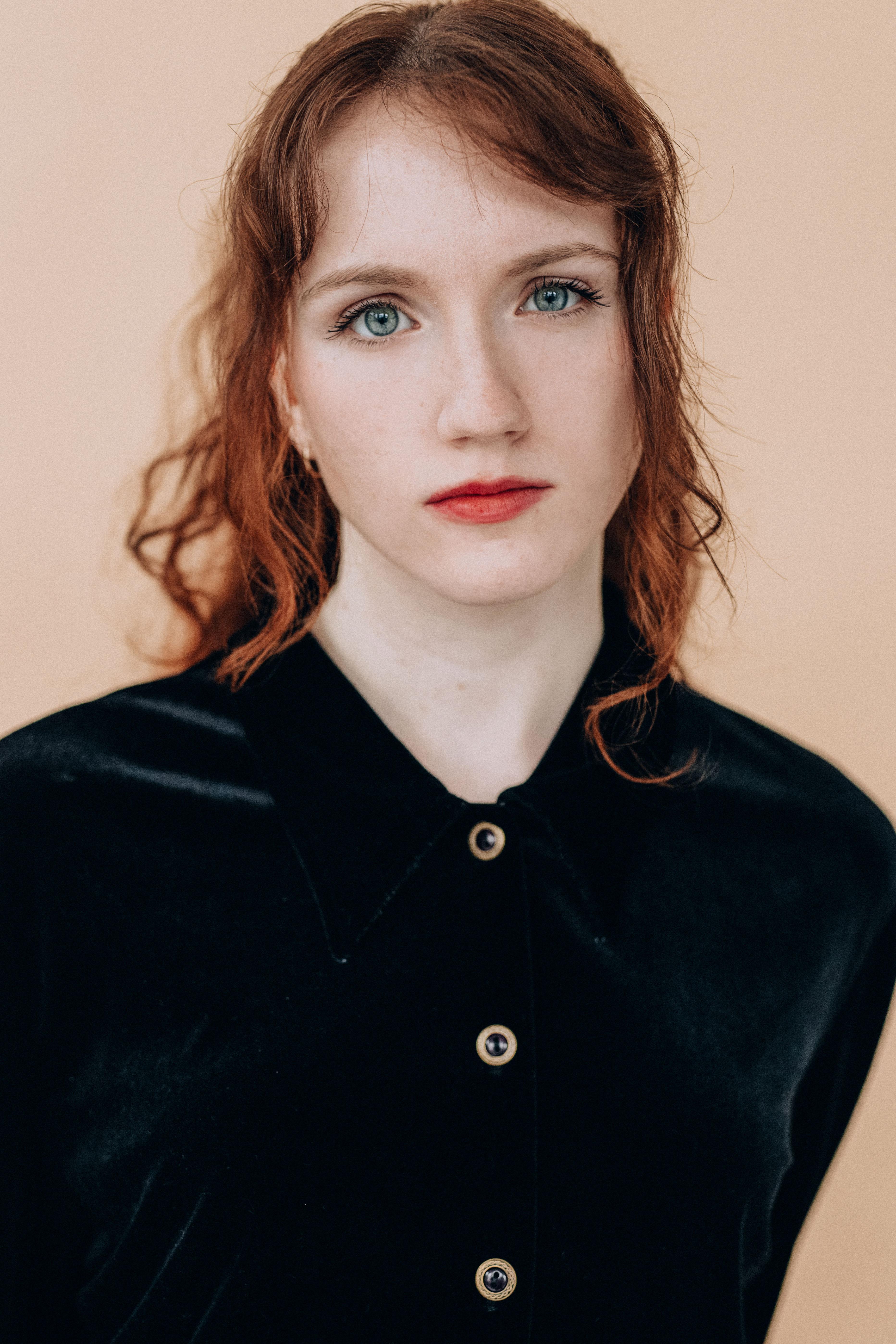 actor Rachel Renaud large photo