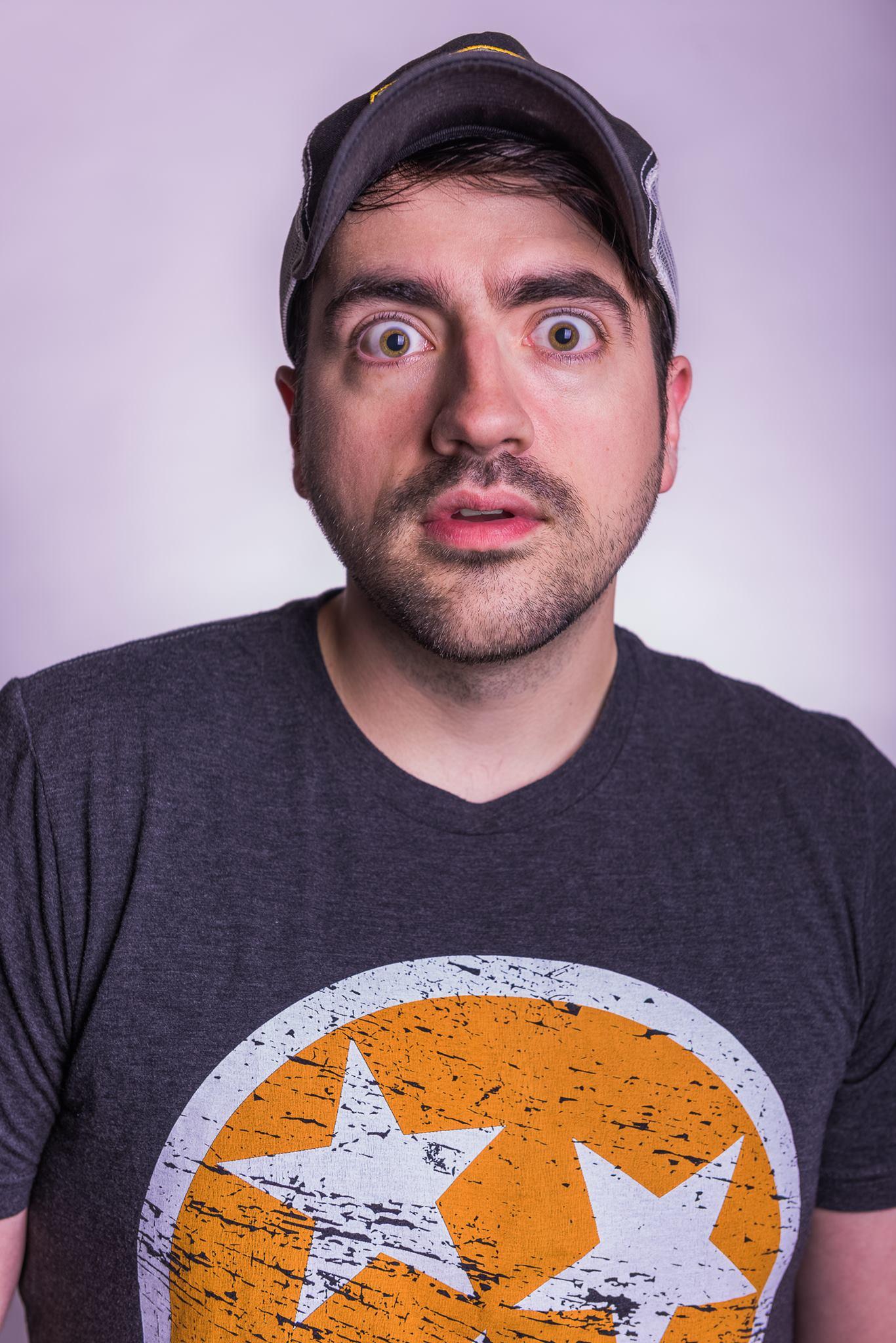 actor Trae Crowder large photo