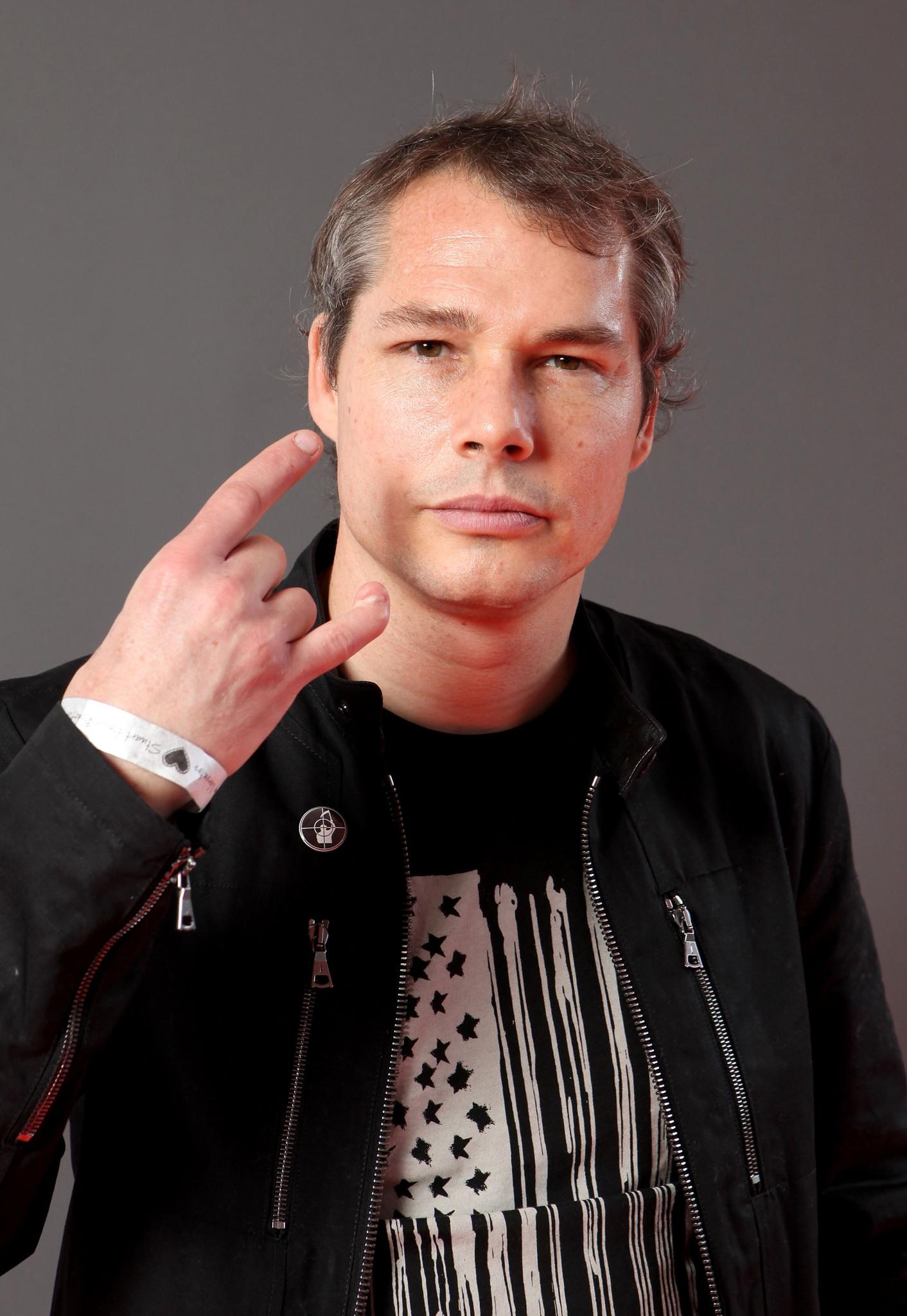 actor Shepard Fairey large photo