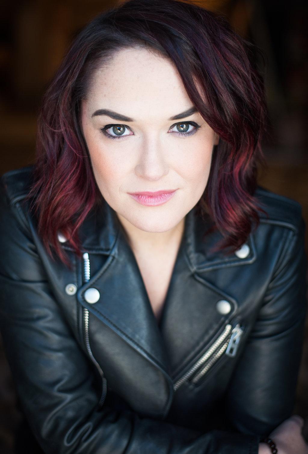 actor Christine Dwyer large photo