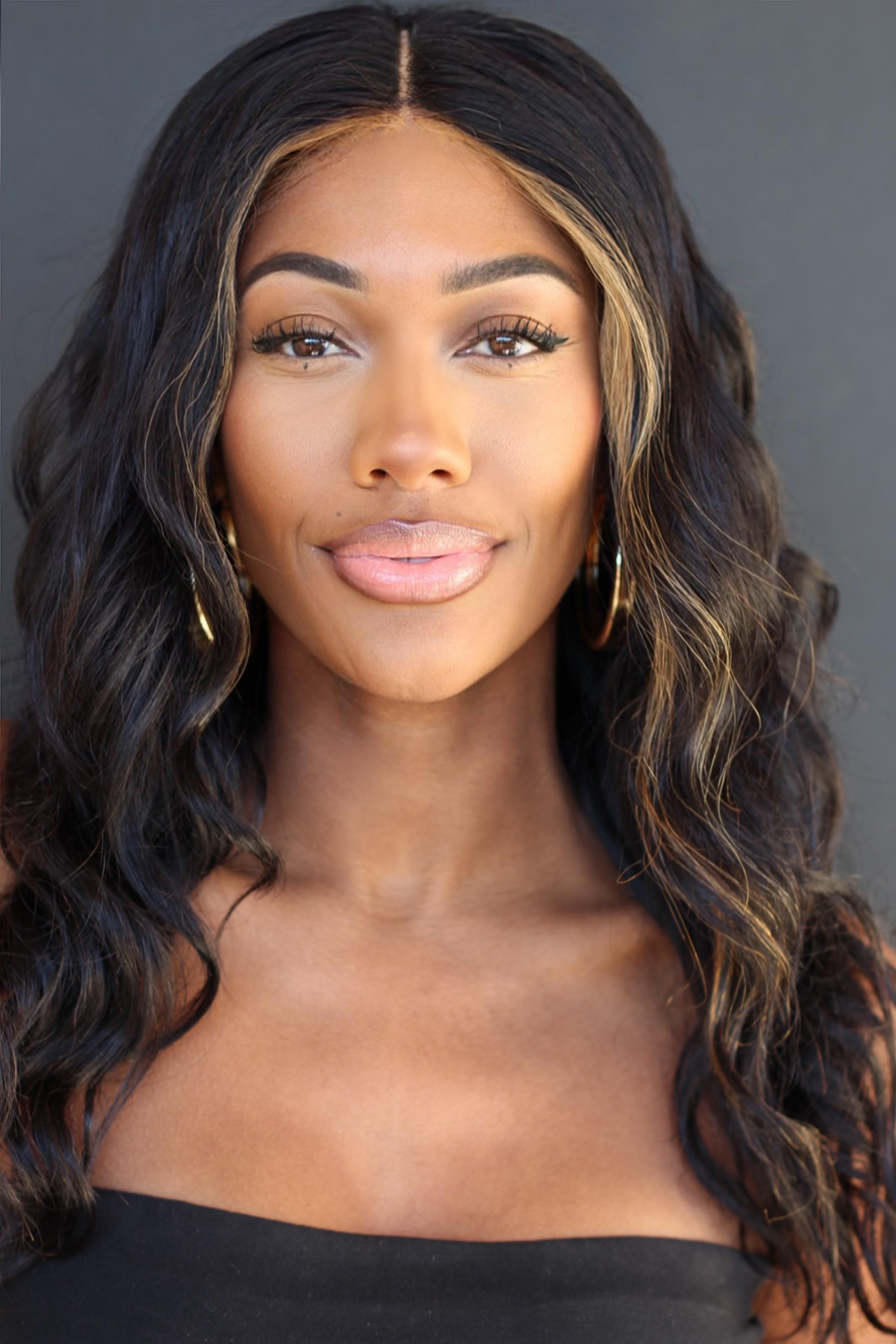 actor Sydney Winbush large photo