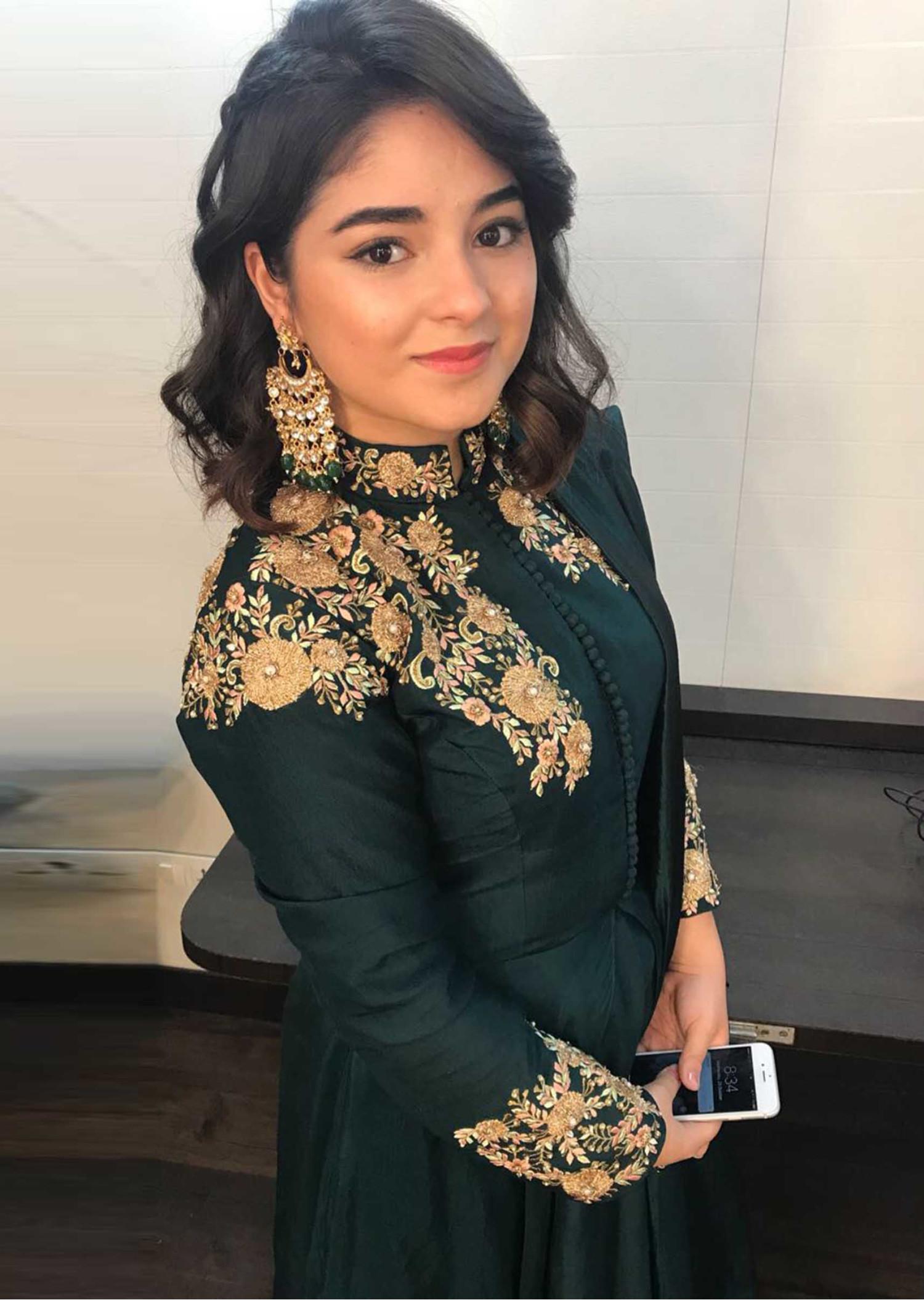 actor Zaira Wasim large photo