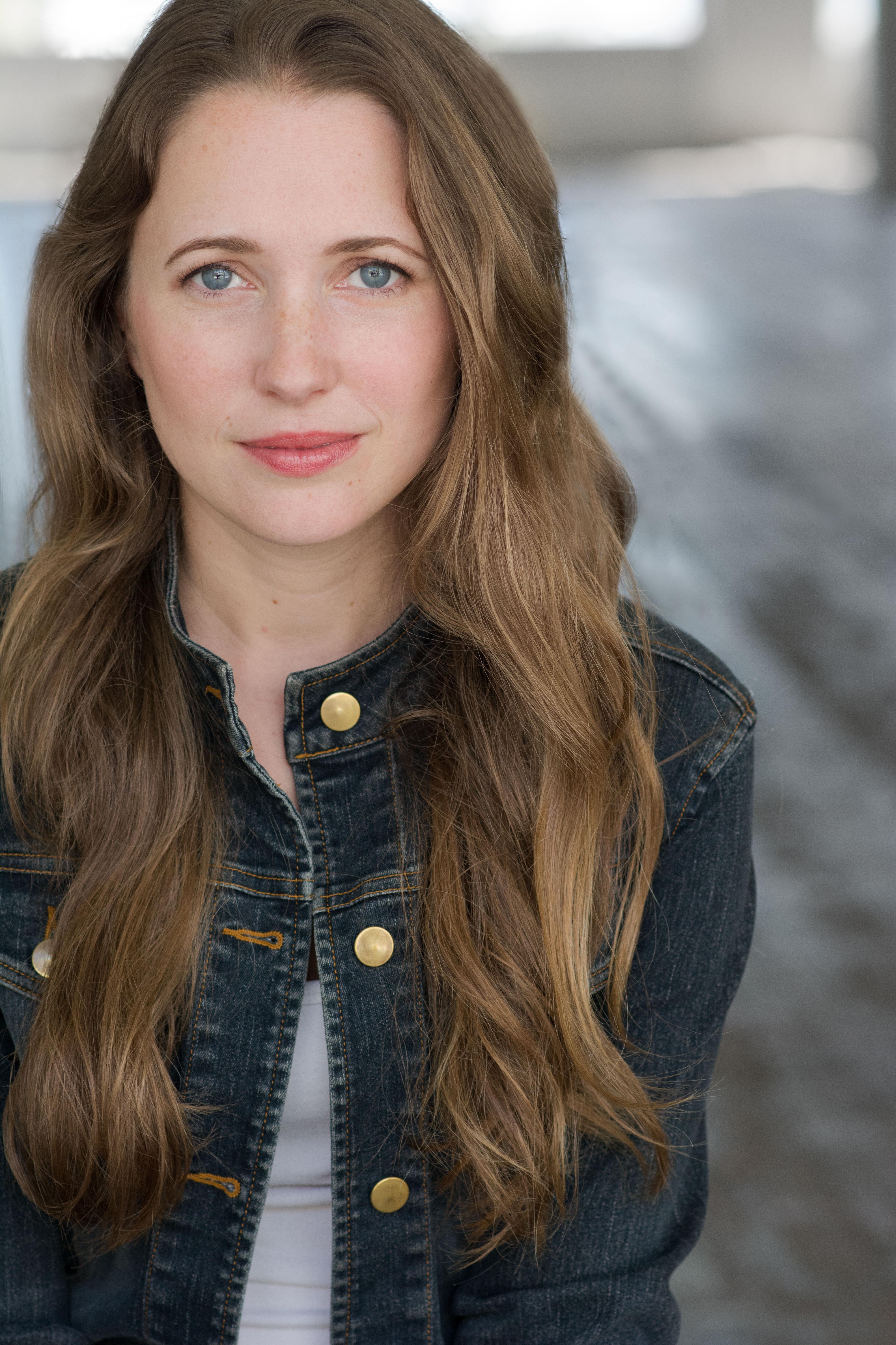 actor Alyssa Kay large photo