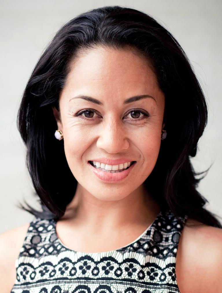 actor Teuila Blakely large photo