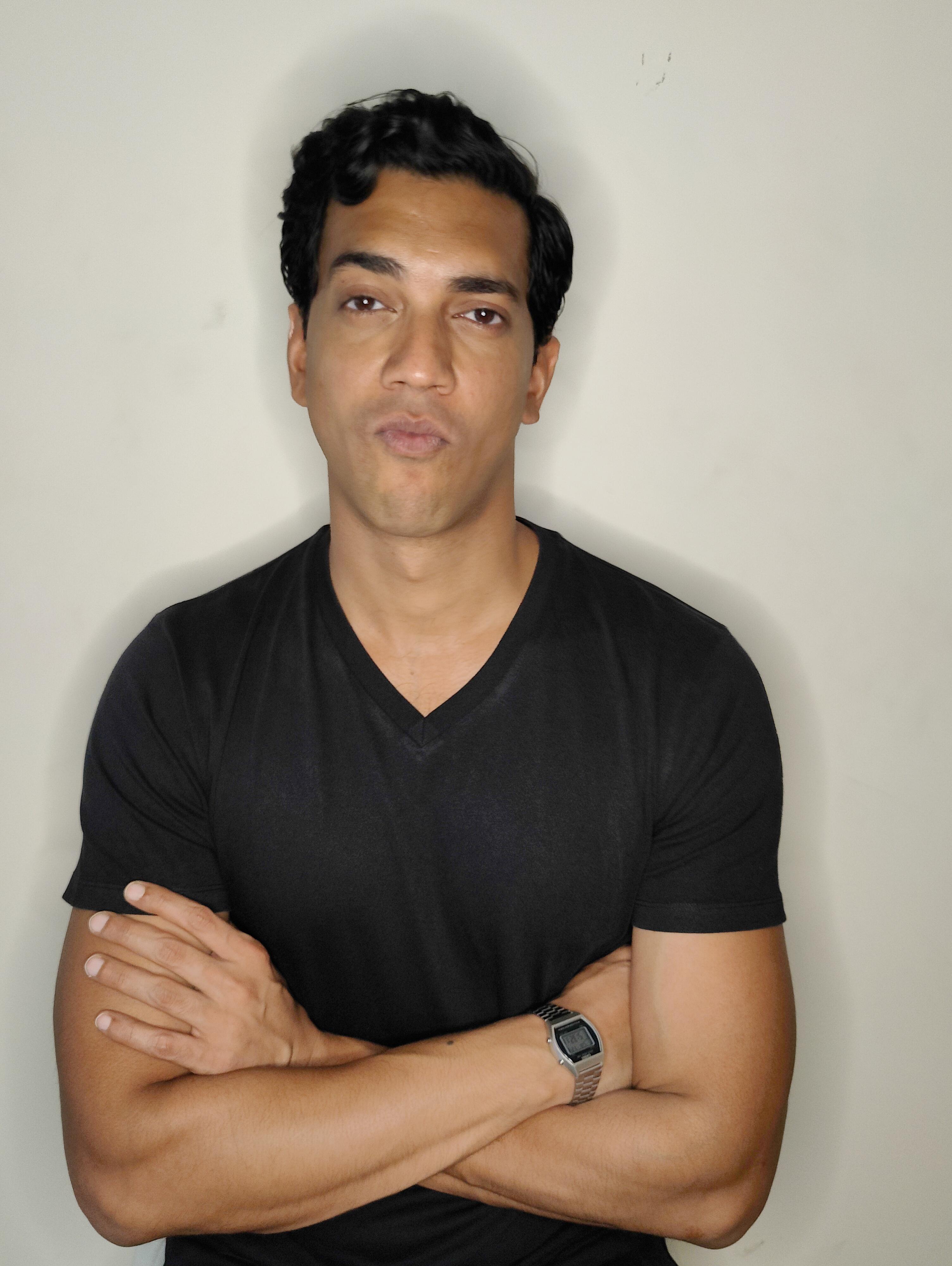 actor Varun Narayan large photo