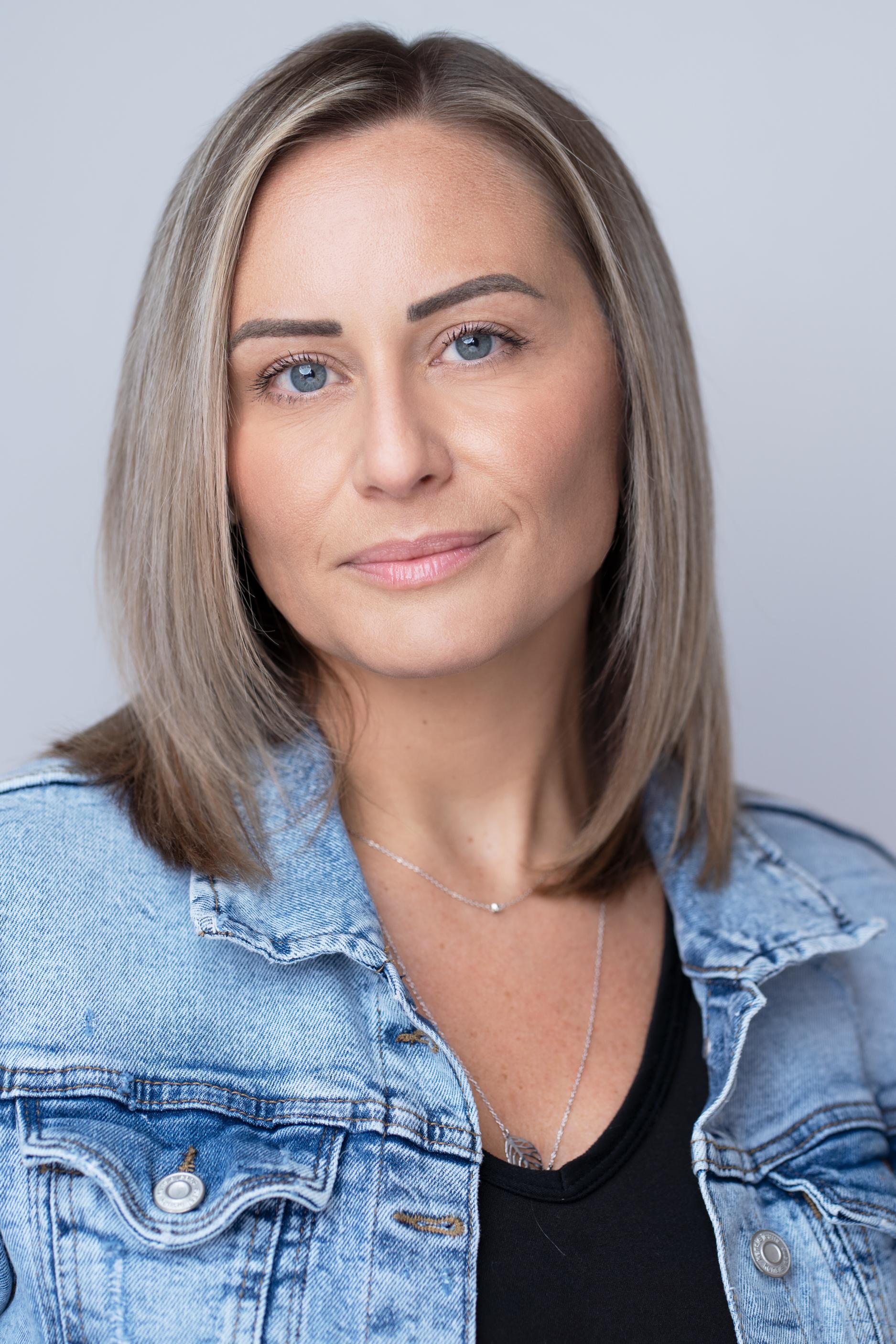 actor Dana Anderwald large photo