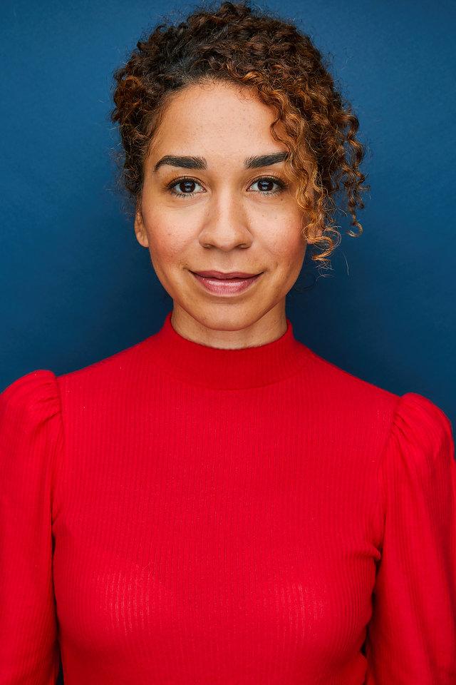 actor Amani Starnes large photo