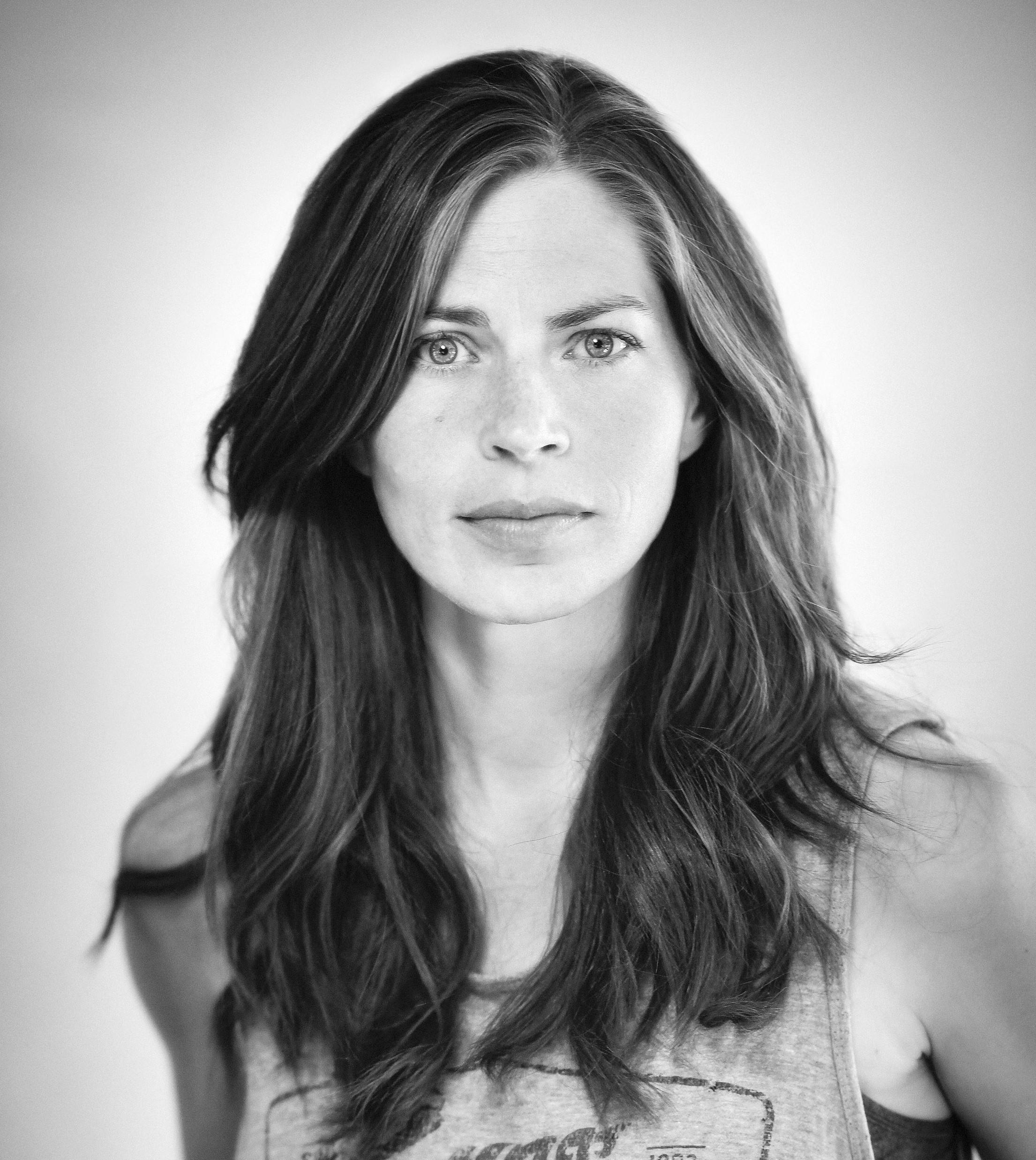 actor Noémie Godin-Vigneau large photo