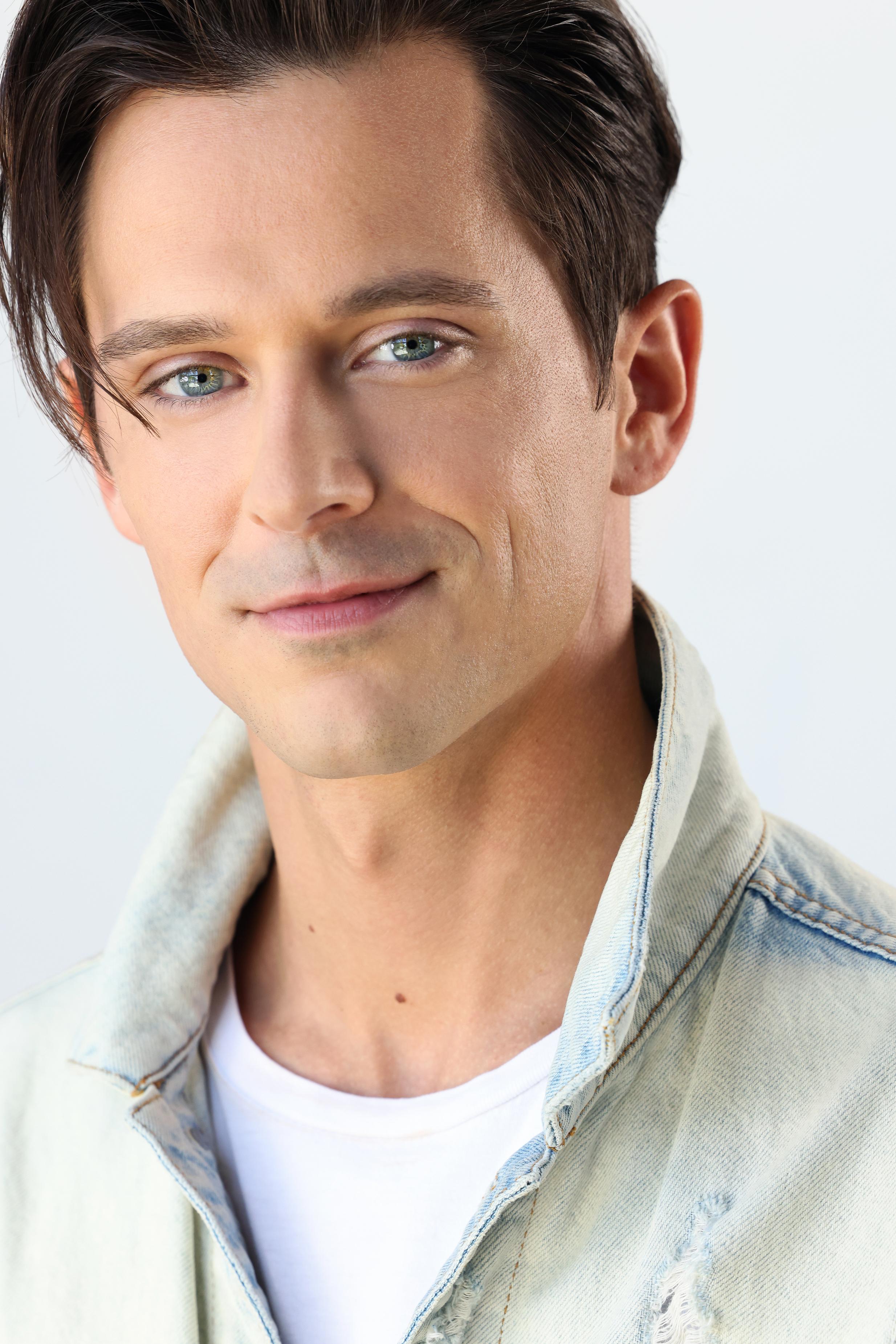 actor Jeremy Kucharek large photo