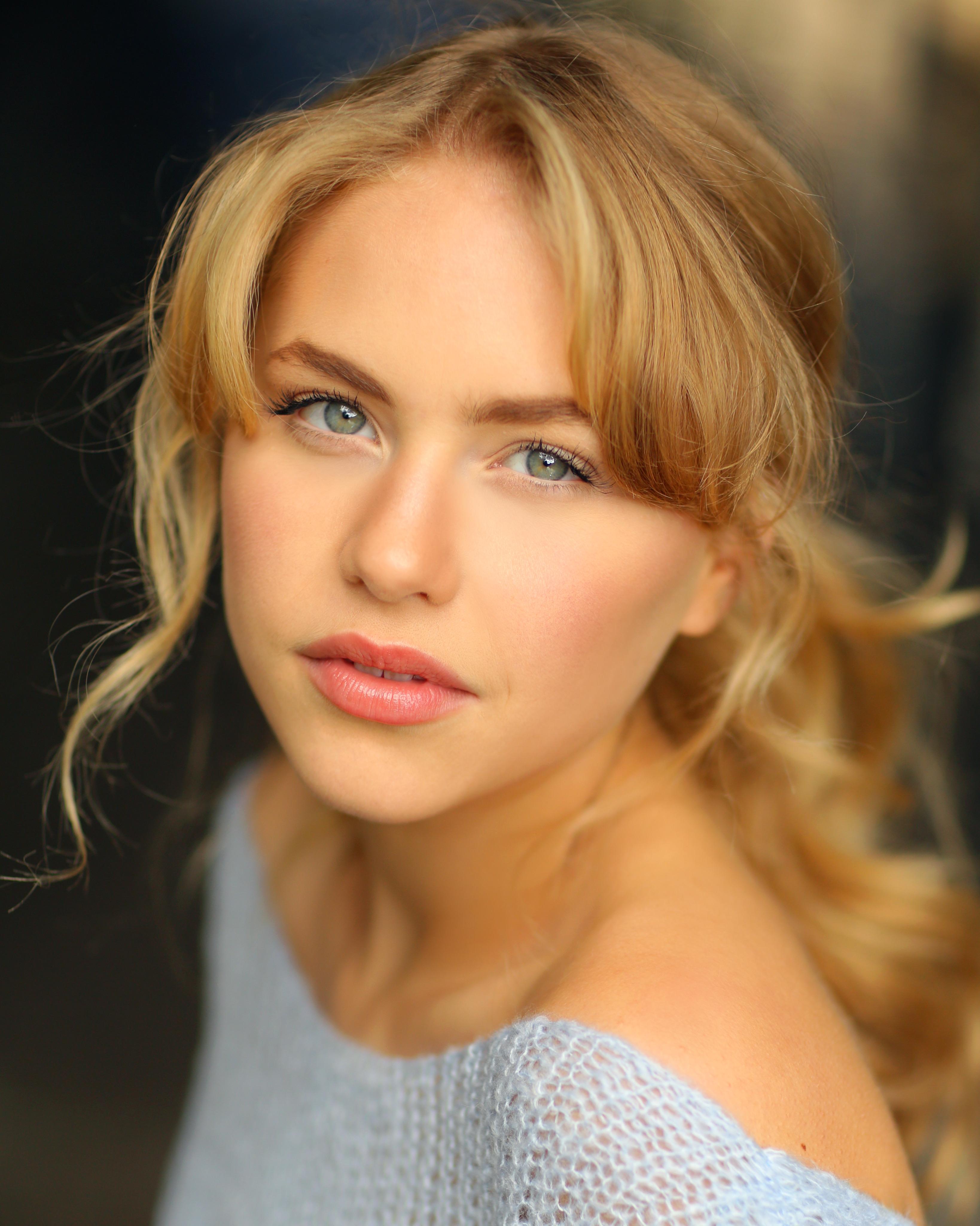 actor Eve Austin large photo