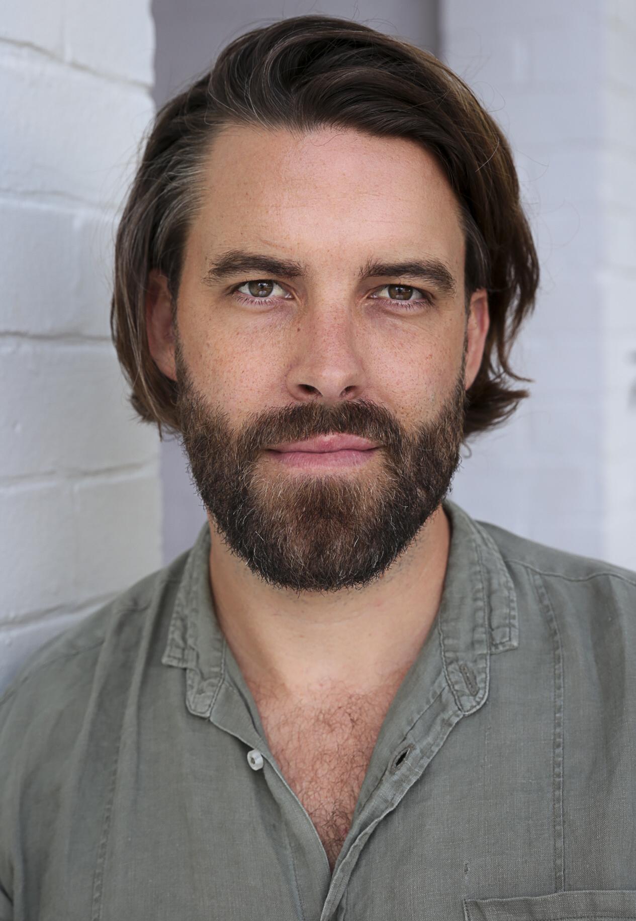 actor Michael Gosden large photo