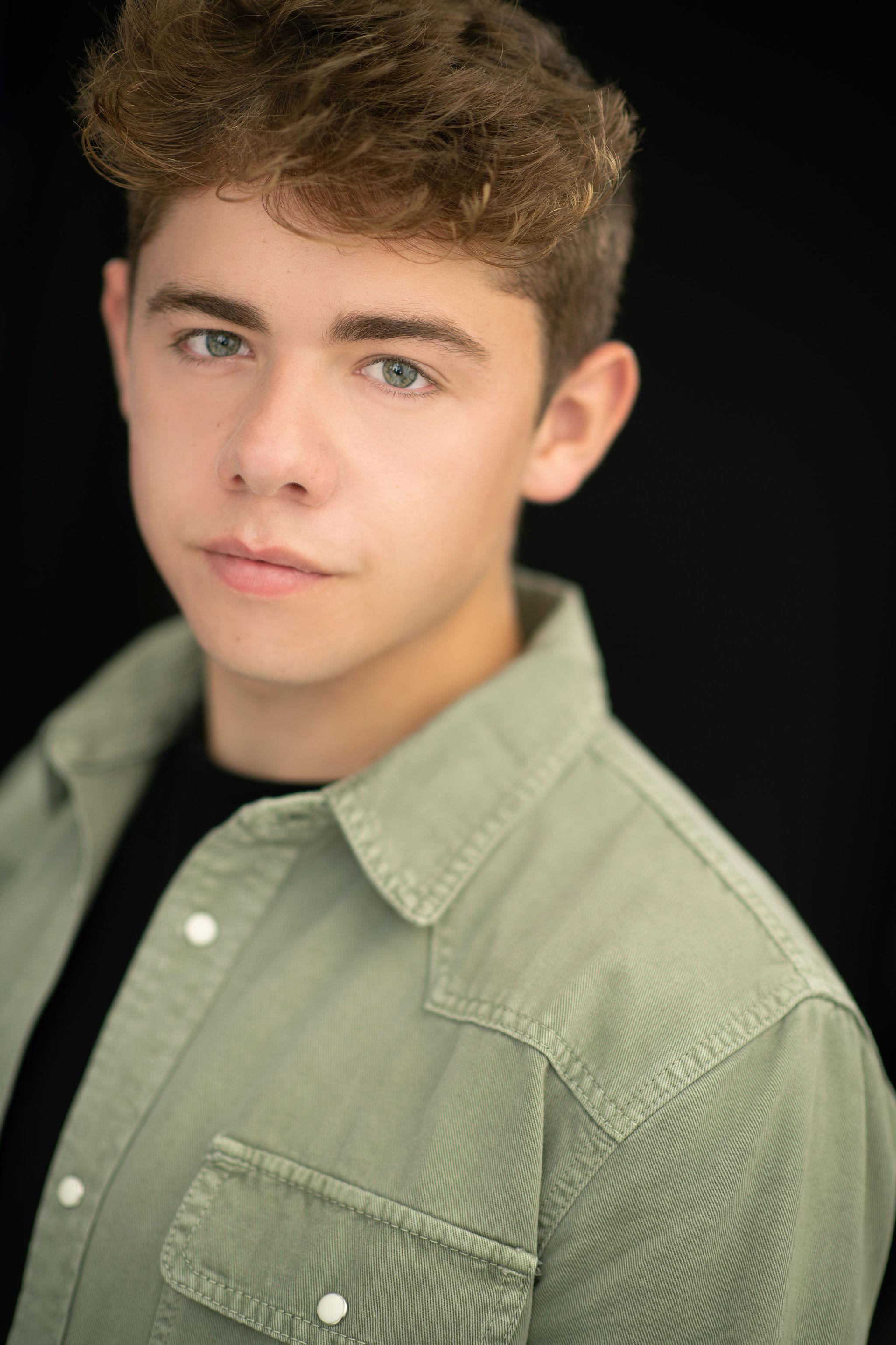 actor Dylan Poyser large photo