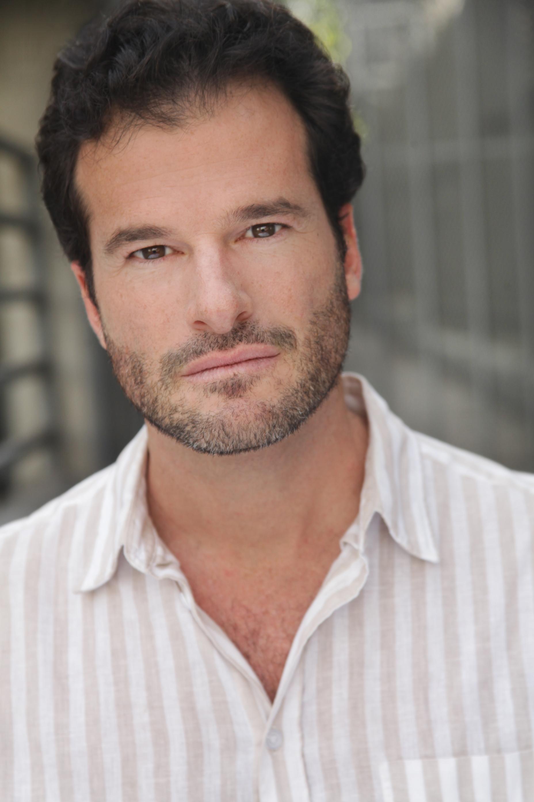 actor Jordan Simkovic large photo