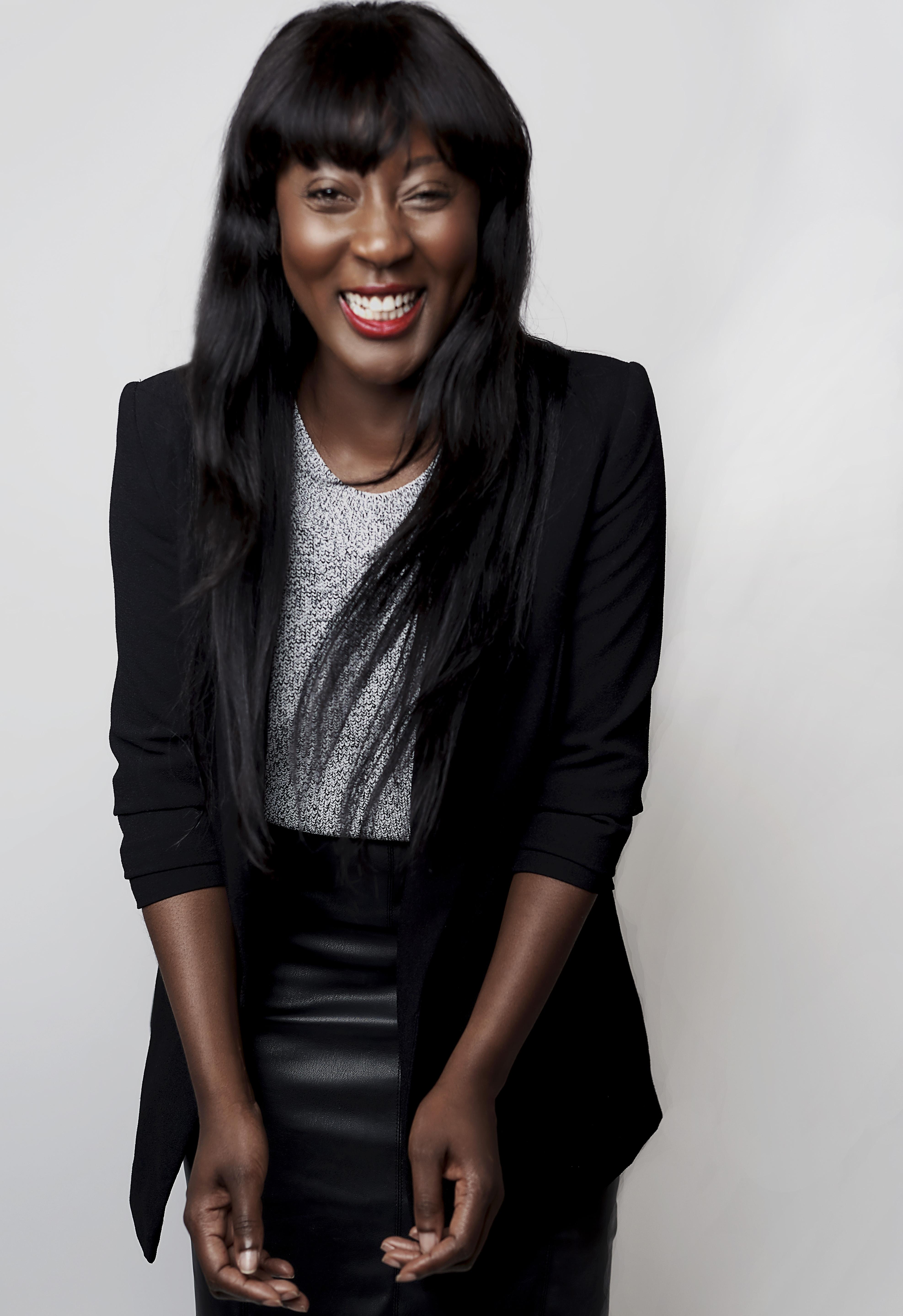 actor Ellie Foumbi large photo