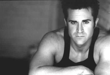 actor Eamon Sheehan large photo