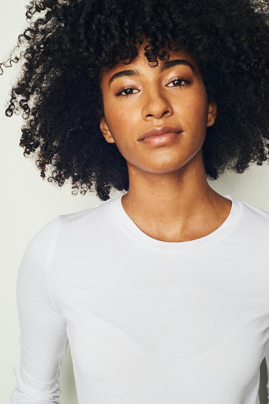 actor Ava Mone't large photo