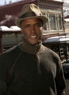 actor Kenny Leon large photo