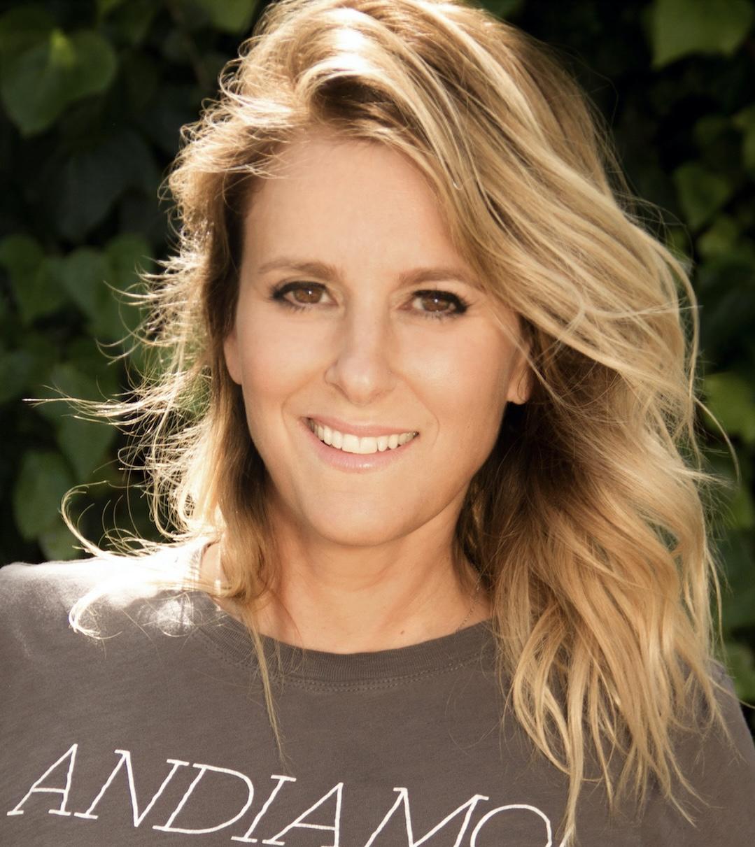 actor Holly Palmer large photo