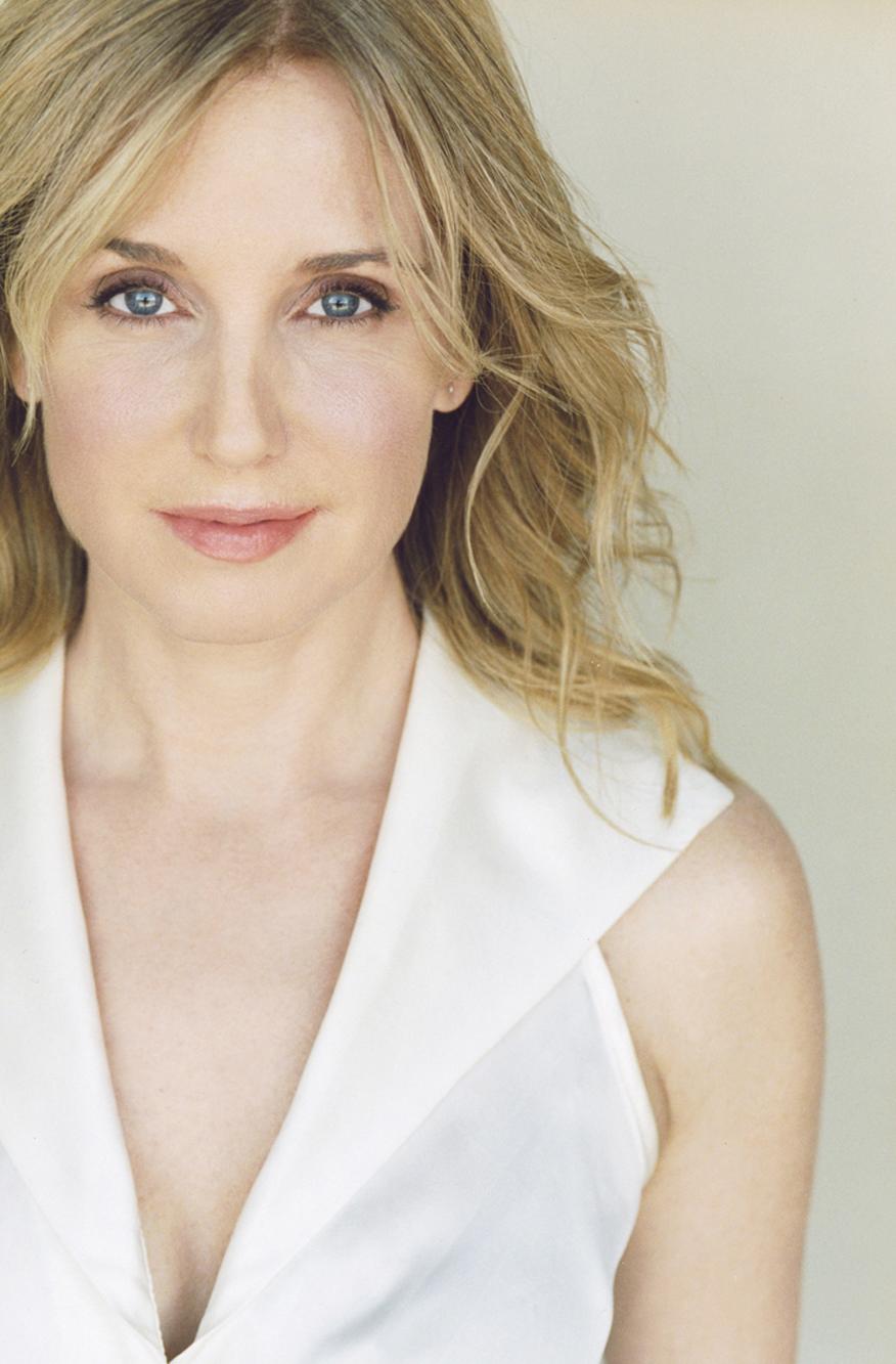 actor Katherine Ann McGregor large photo